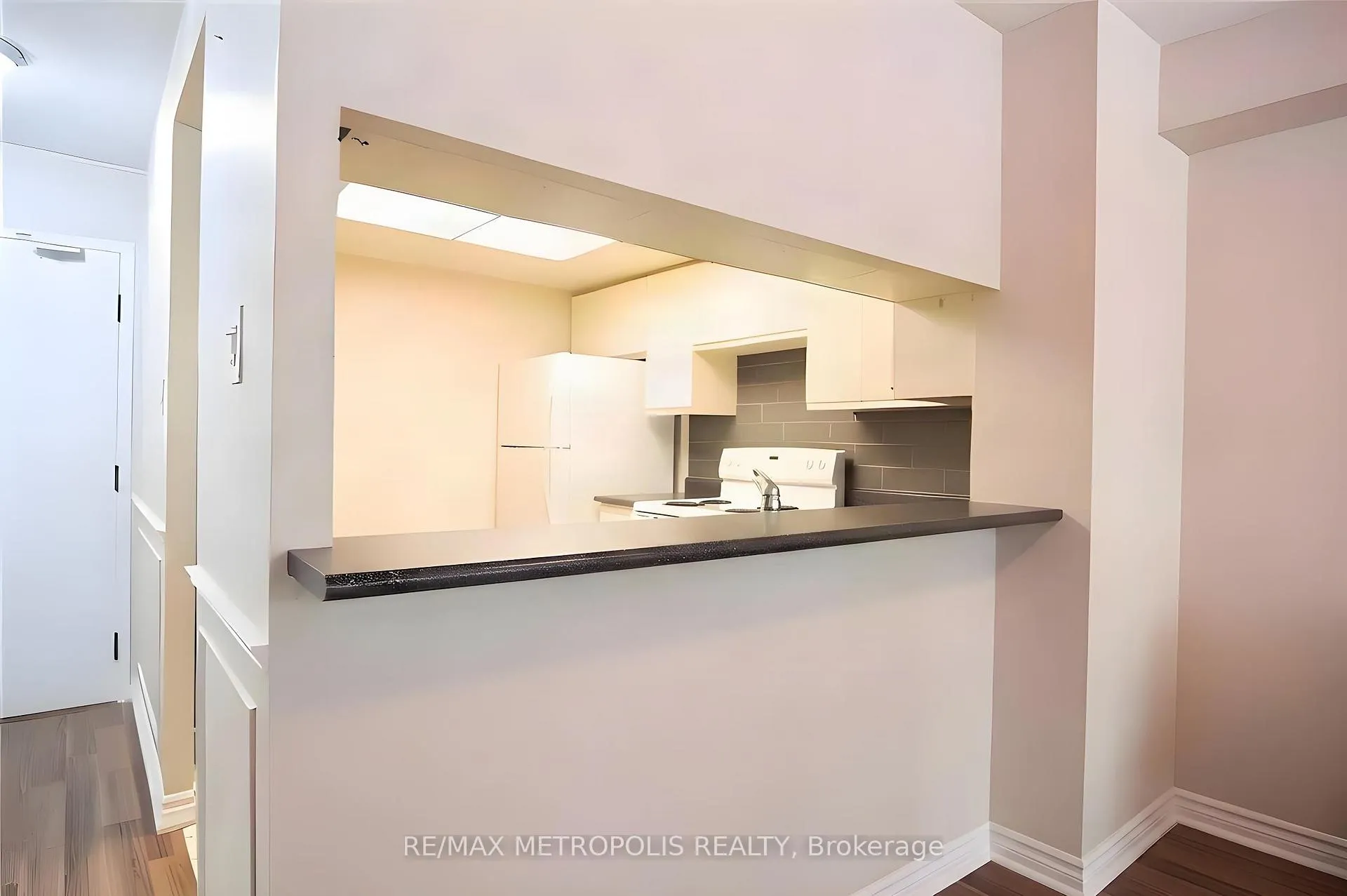Photo 7 of Unit 210, 300 Webb Drive, Mississauga, City Centre — HOMEH