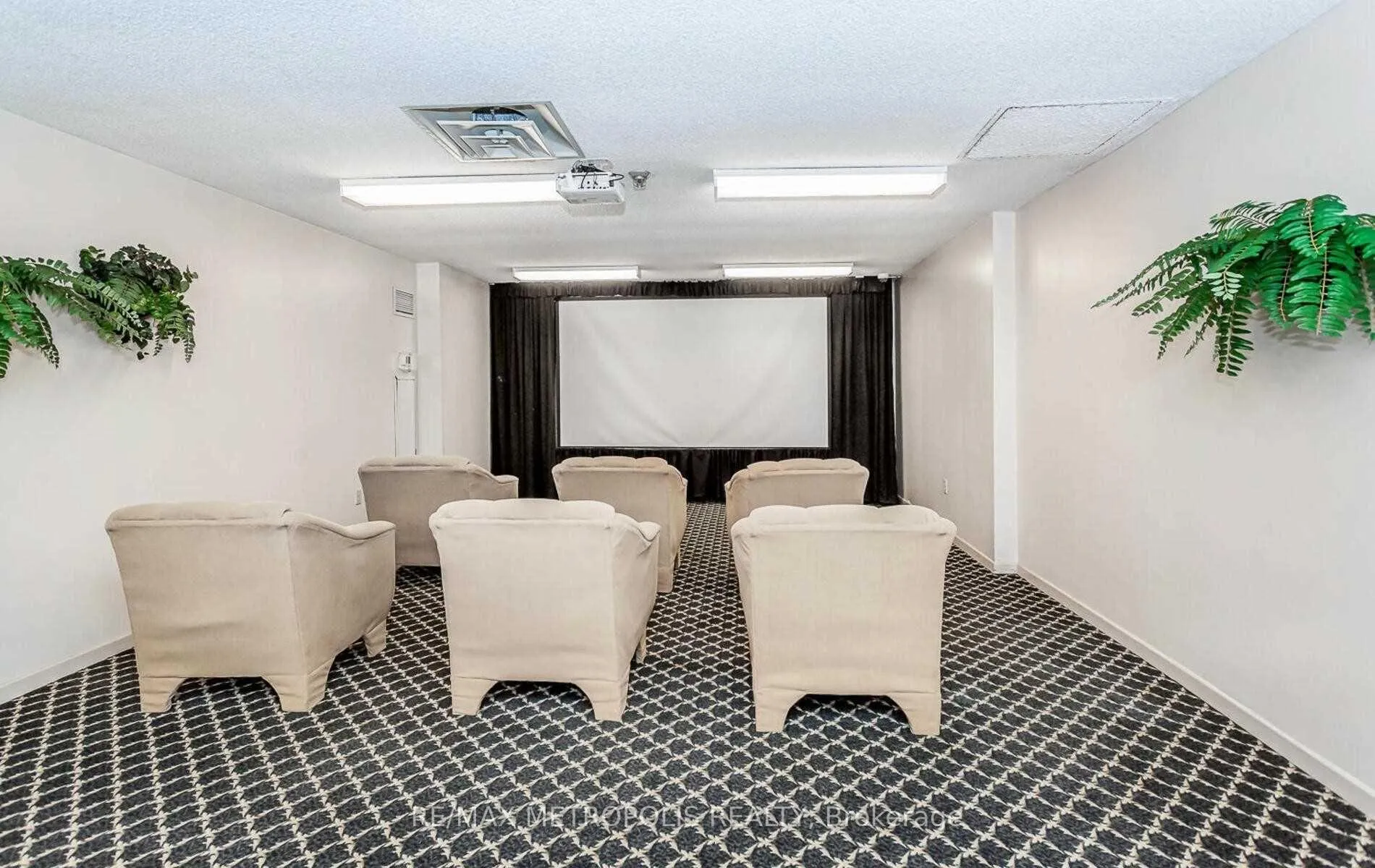 Photo 15 of Unit 210, 300 Webb Drive, Mississauga, City Centre — HOMEH