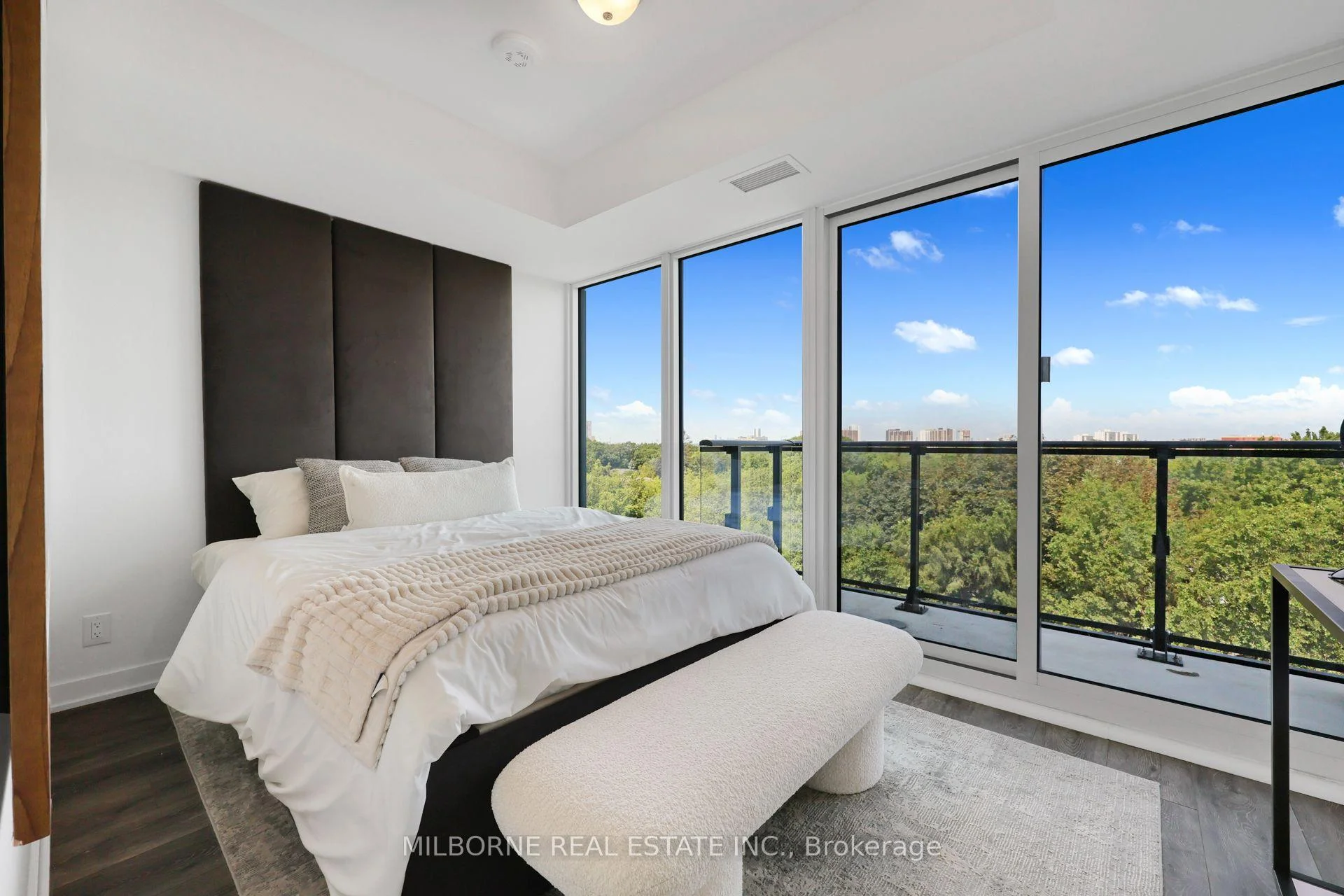 Photo 8 of Unit 701, 2 Manderley Drive, Scarborough, Birchcliffe-Cliffside — HOMEH