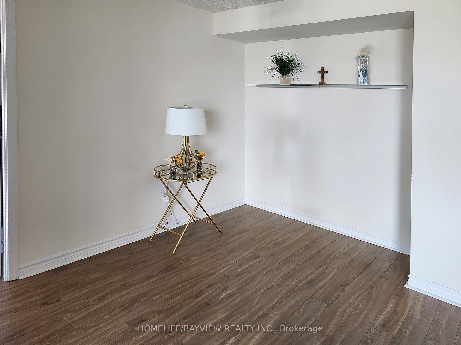 Photo 7 of Unit 1816, 7 Lorraine Drive, North York, Willowdale West — HOMEH