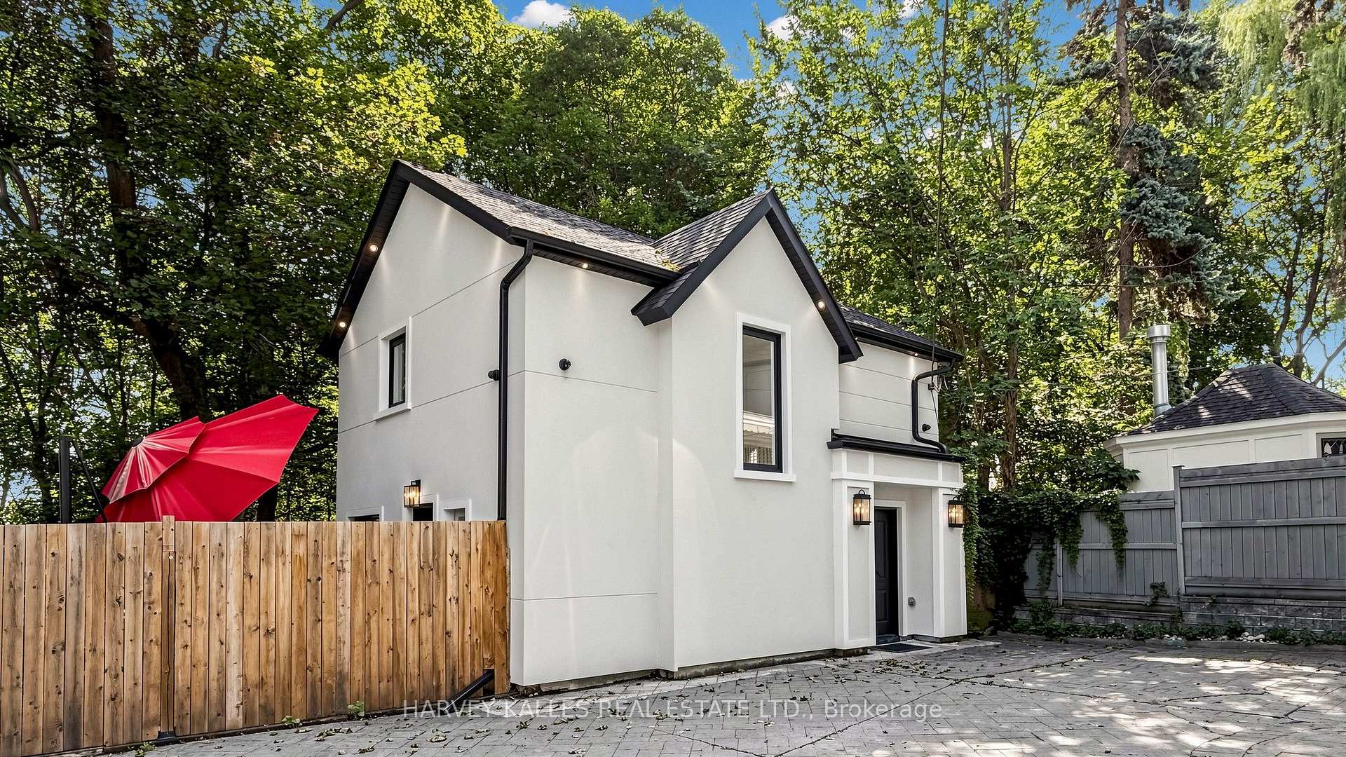 Photo 3 of 23A Donwoods Drive, North York, Bridle Path-Sunnybrook-York Mills — HOMEH
