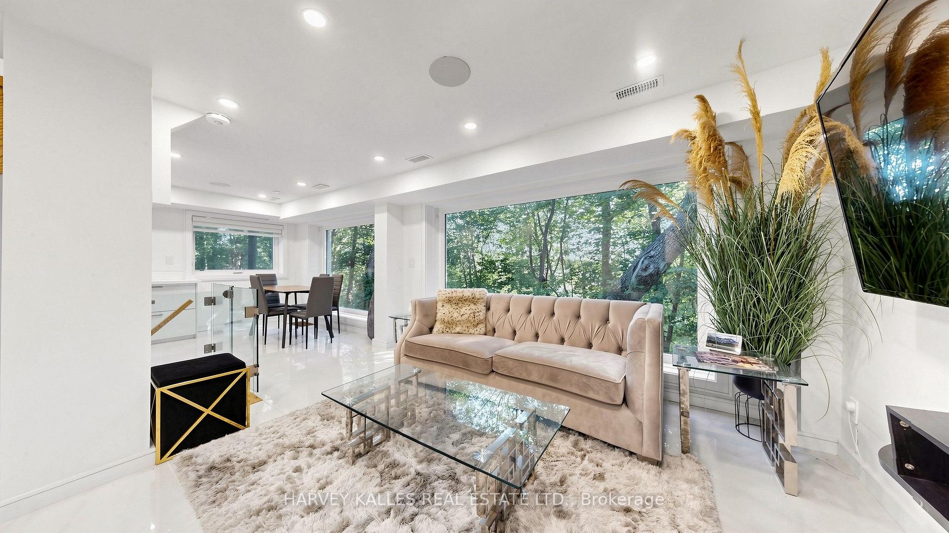 Photo 7 of 23A Donwoods Drive, North York, Bridle Path-Sunnybrook-York Mills — HOMEH