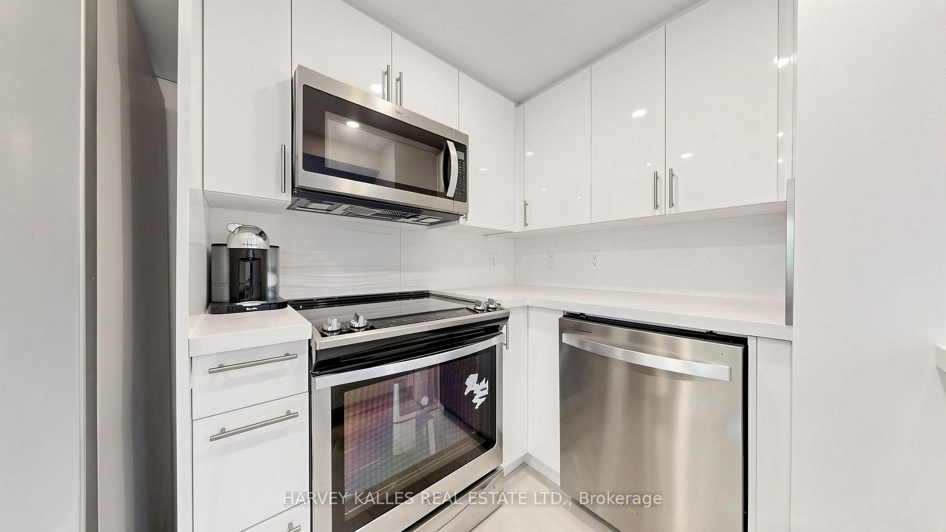 Photo 14 of 23A Donwoods Drive, North York, Bridle Path-Sunnybrook-York Mills — HOMEH