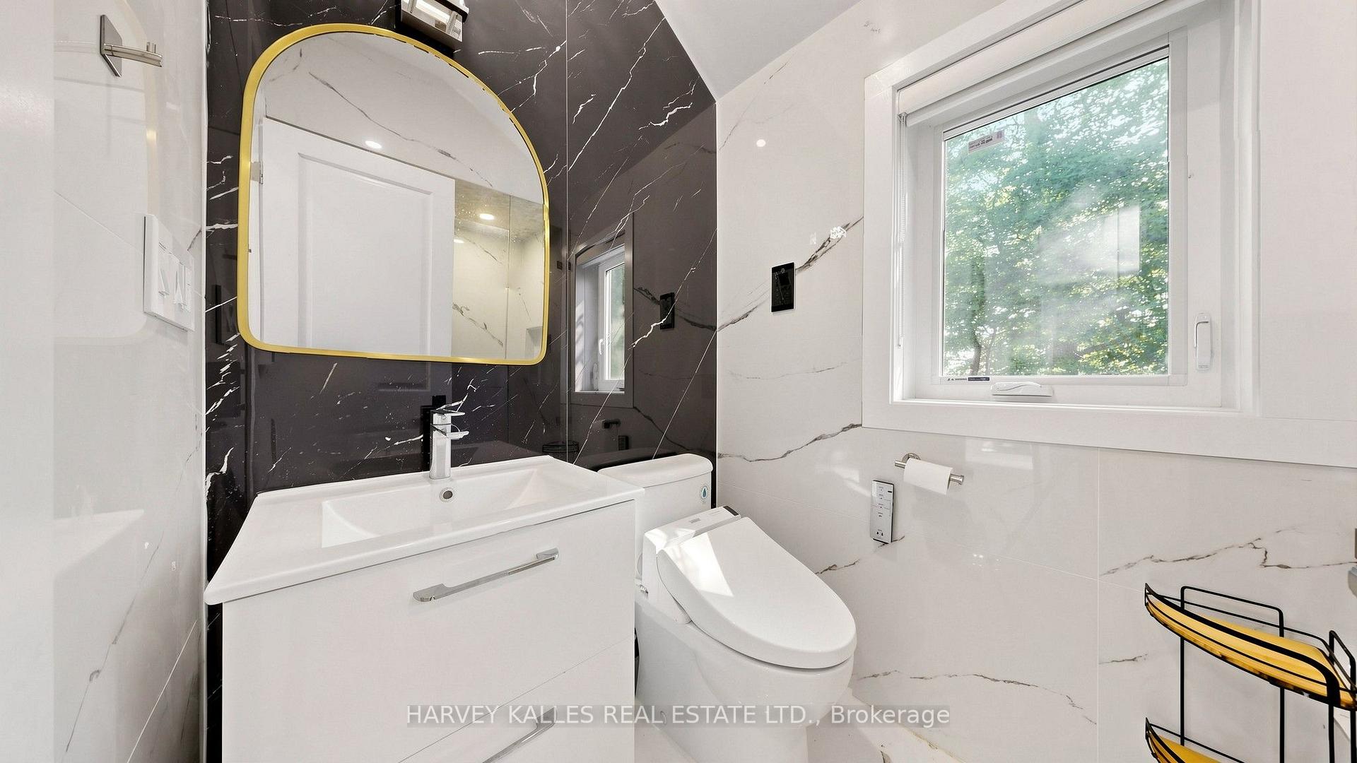 Photo 26 of 23A Donwoods Drive, North York, Bridle Path-Sunnybrook-York Mills — HOMEH