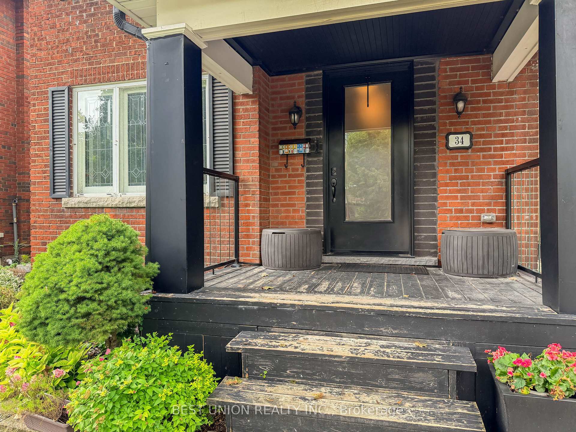 Photo 2 of 34 Maxwell Avenue, Toronto, Yonge-Eglinton — HOMEH