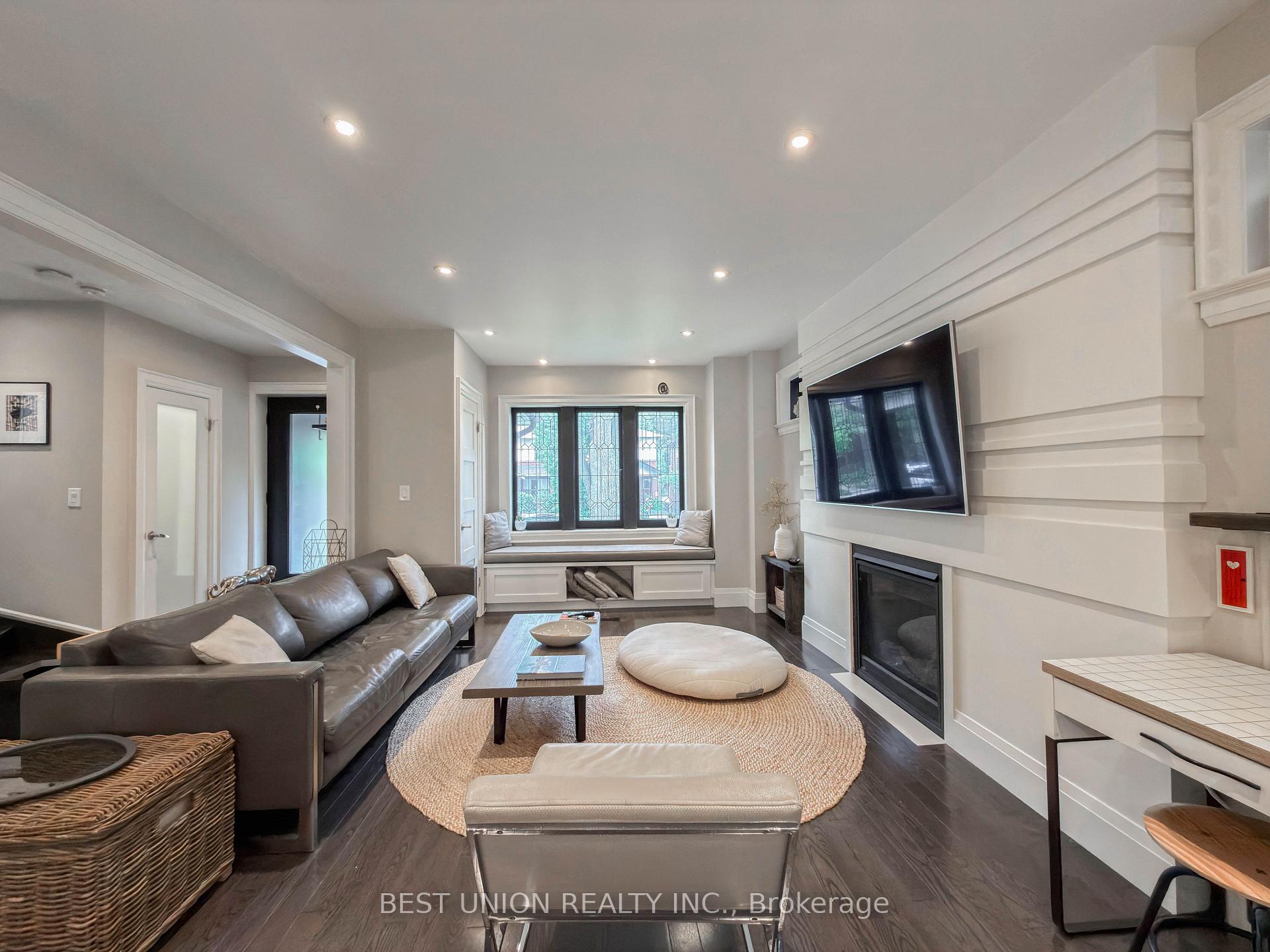 Photo 4 of 34 Maxwell Avenue, Toronto, Yonge-Eglinton — HOMEH