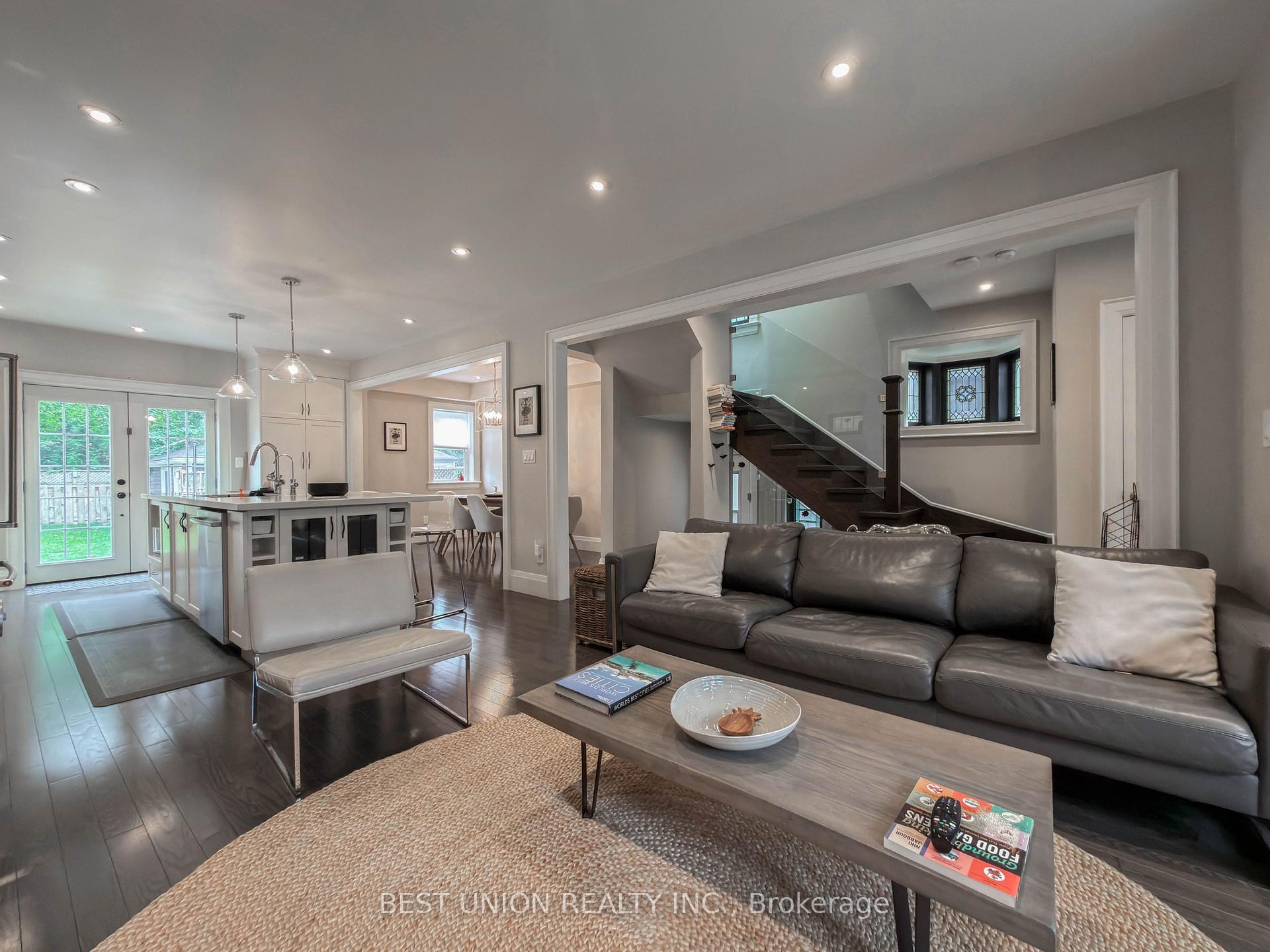 Photo 5 of 34 Maxwell Avenue, Toronto, Yonge-Eglinton — HOMEH