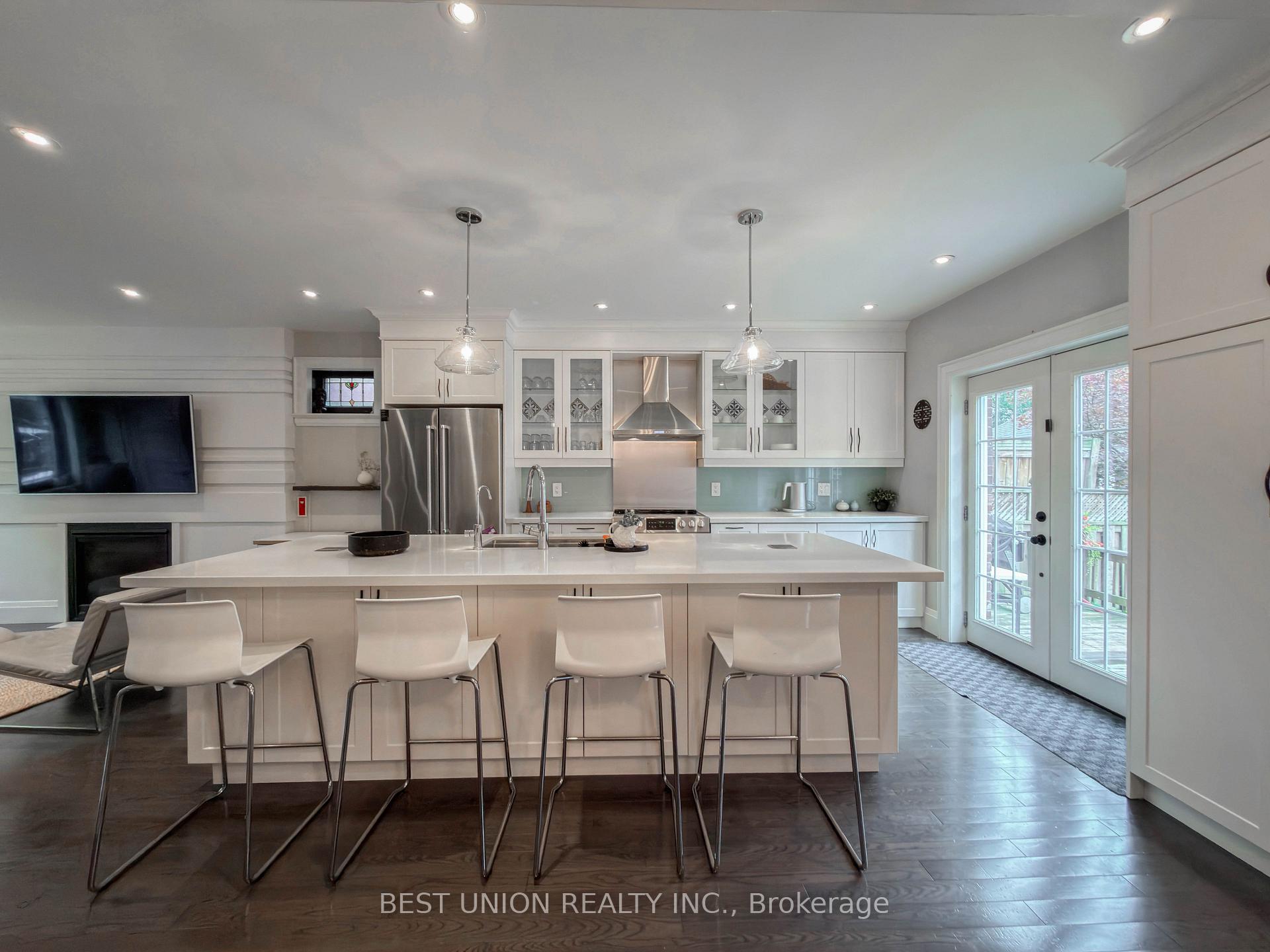 Photo 8 of 34 Maxwell Avenue, Toronto, Yonge-Eglinton — HOMEH