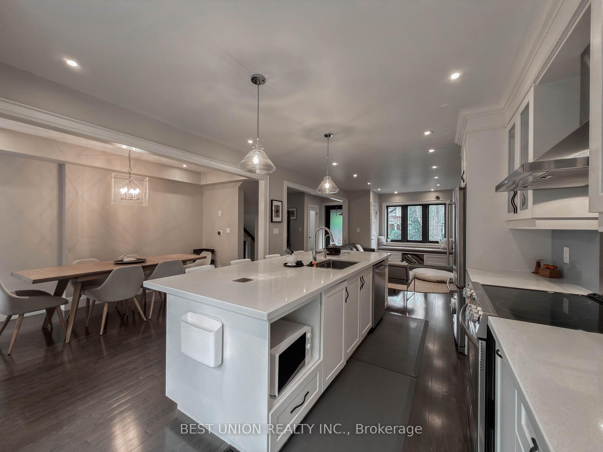 Photo 12 of 34 Maxwell Avenue, Toronto, Yonge-Eglinton — HOMEH