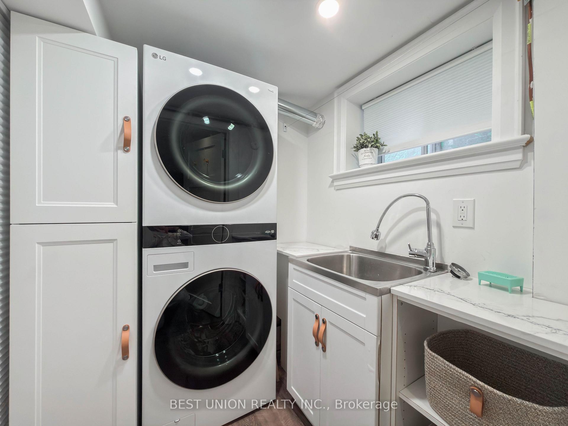 Photo 40 of 34 Maxwell Avenue, Toronto, Yonge-Eglinton — HOMEH