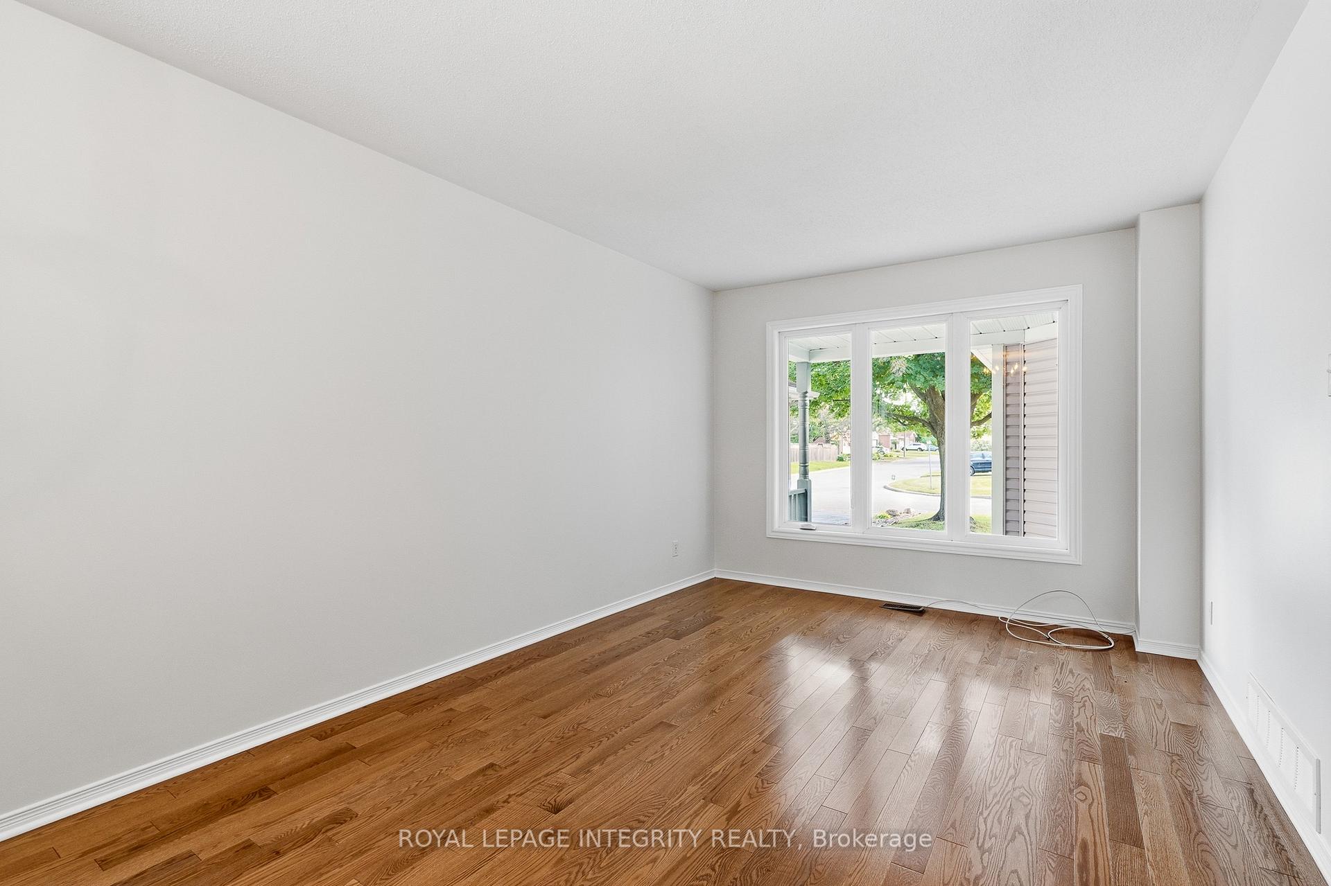 Photo 9 of 6536 Tooney Drive, Ottawa, Orleans/Sunridge — HOMEH