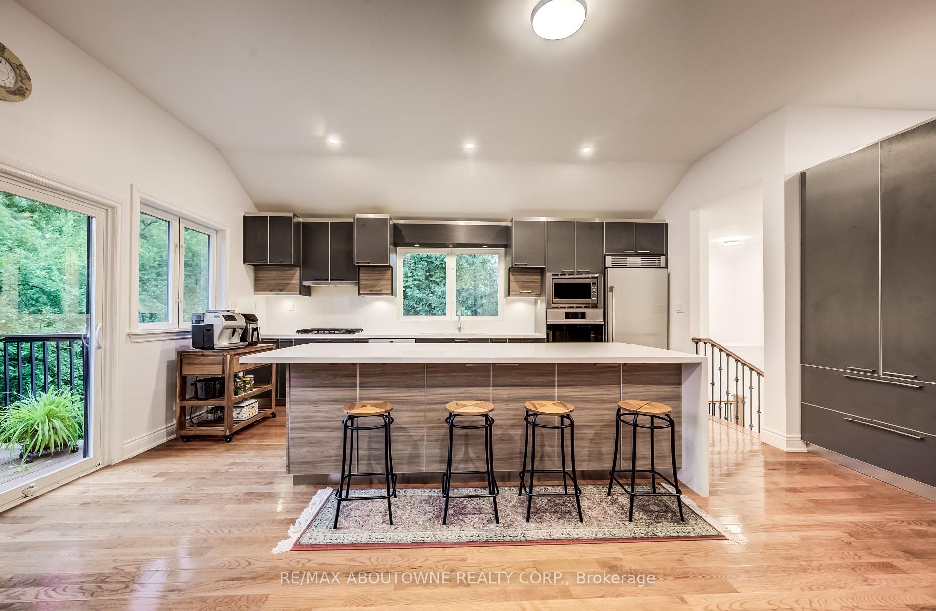 Photo 13 of 3091 Parkerhill Road, Mississauga, Cooksville — HOMEH
