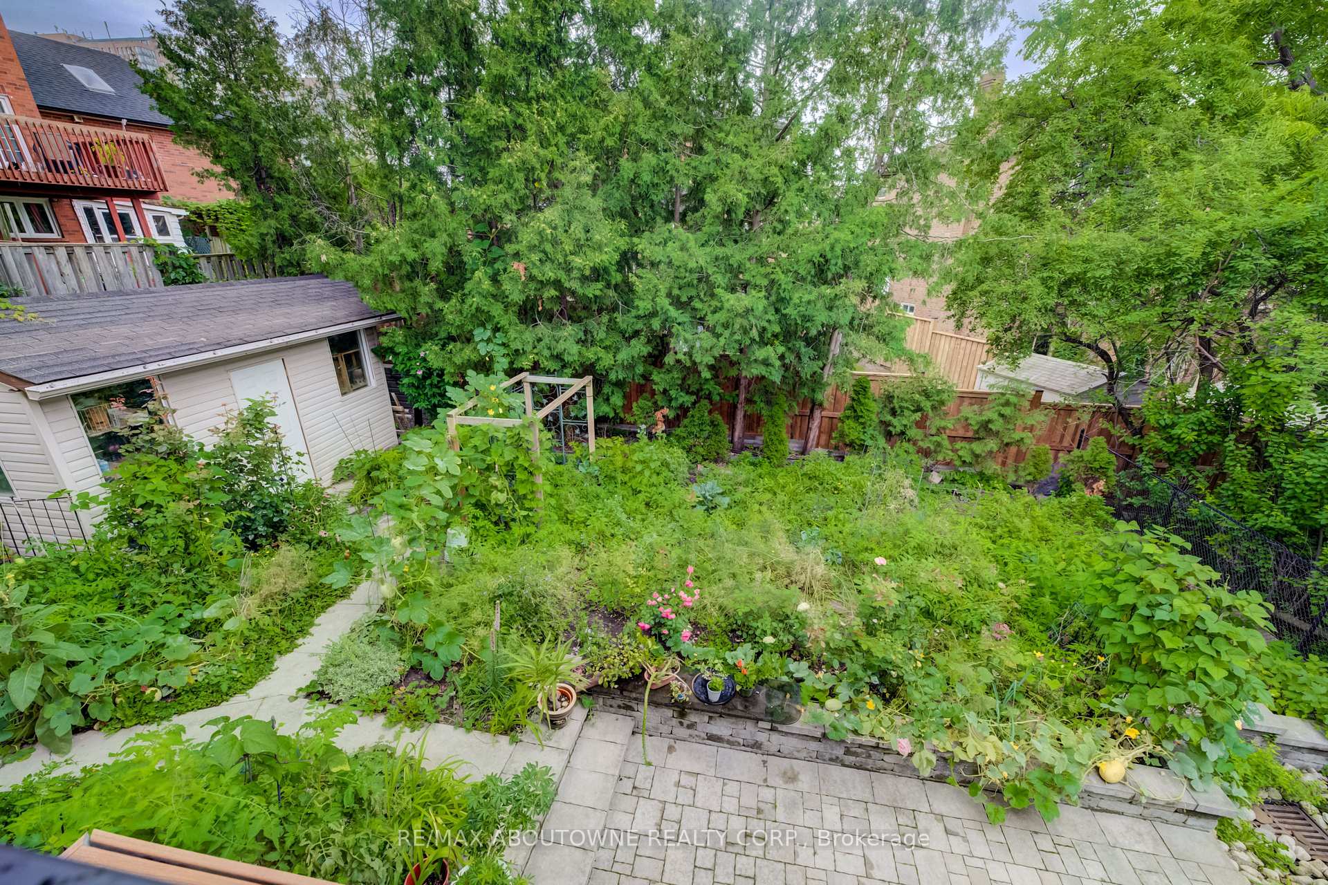 Photo 20 of 3091 Parkerhill Road, Mississauga, Cooksville — HOMEH