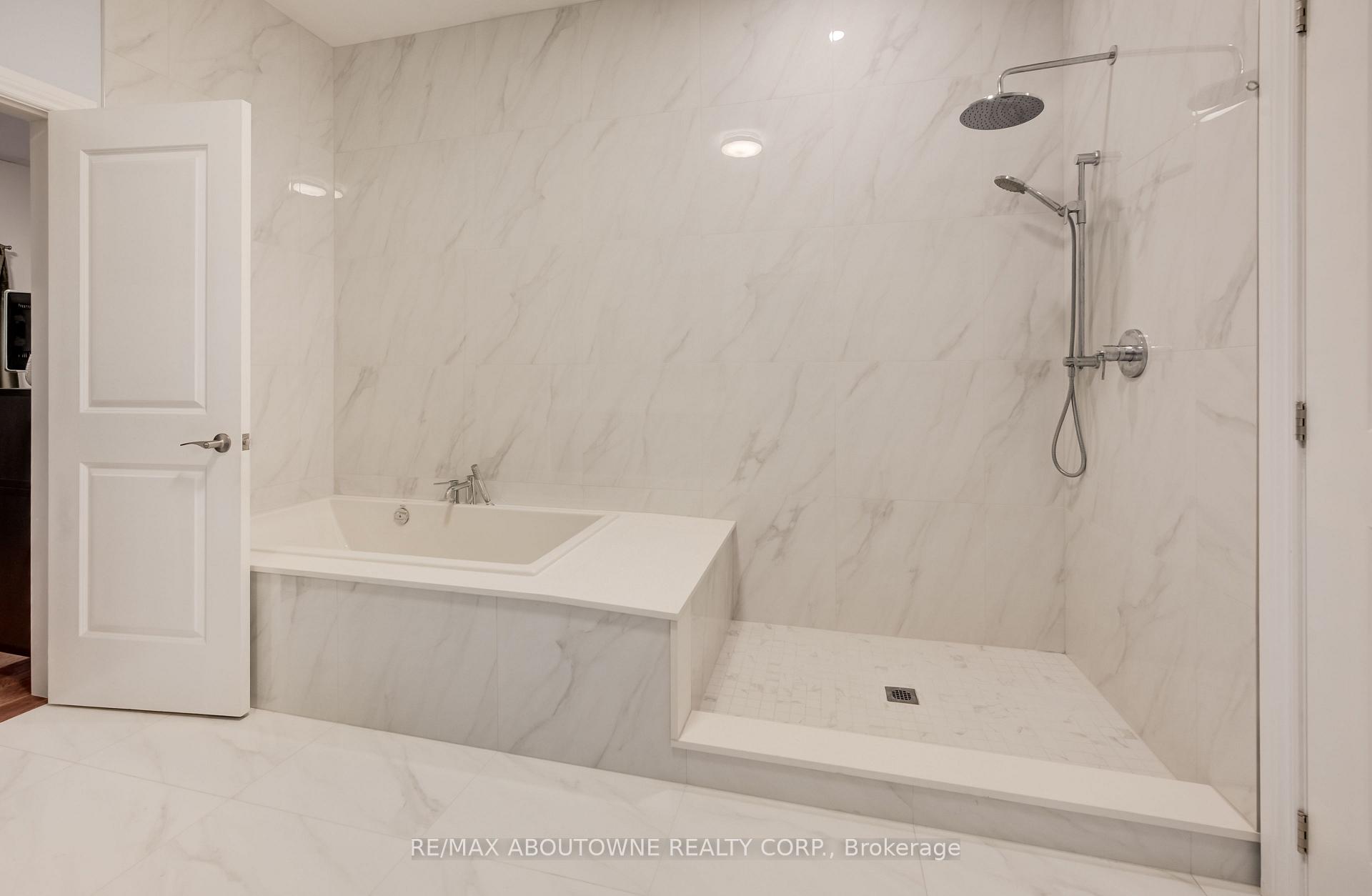 Photo 26 of 3091 Parkerhill Road, Mississauga, Cooksville — HOMEH