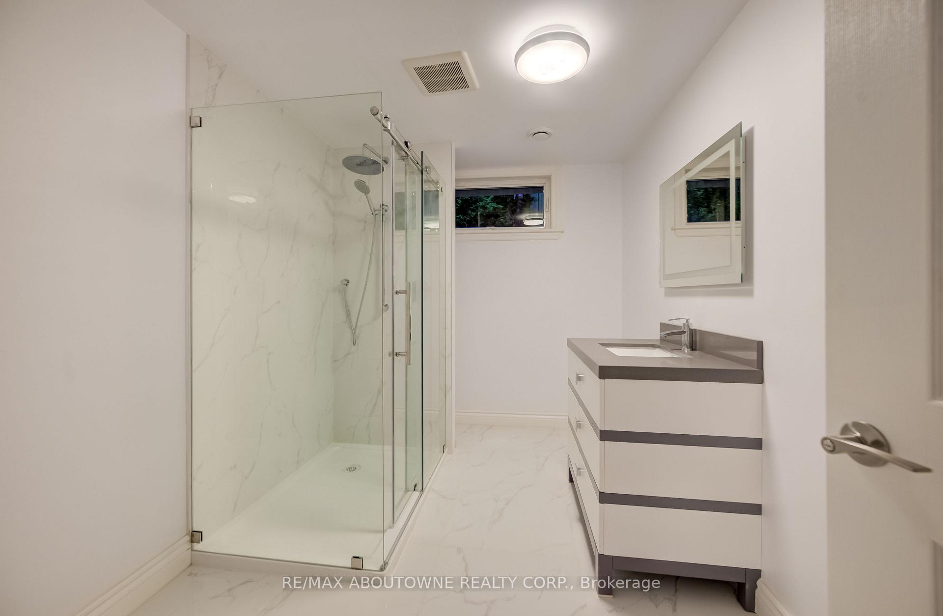 Photo 38 of 3091 Parkerhill Road, Mississauga, Cooksville — HOMEH