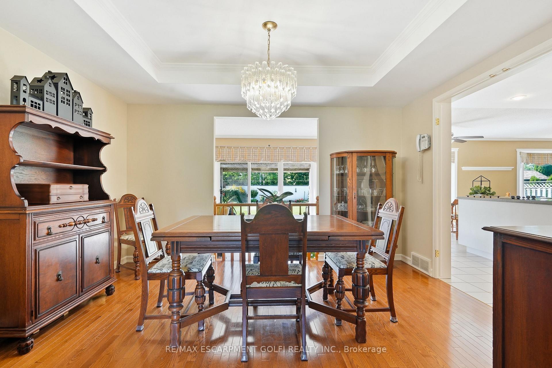 Photo 6 of 40 Dalemere Crescent, St. Catharines, Martindale Pond — HOMEH