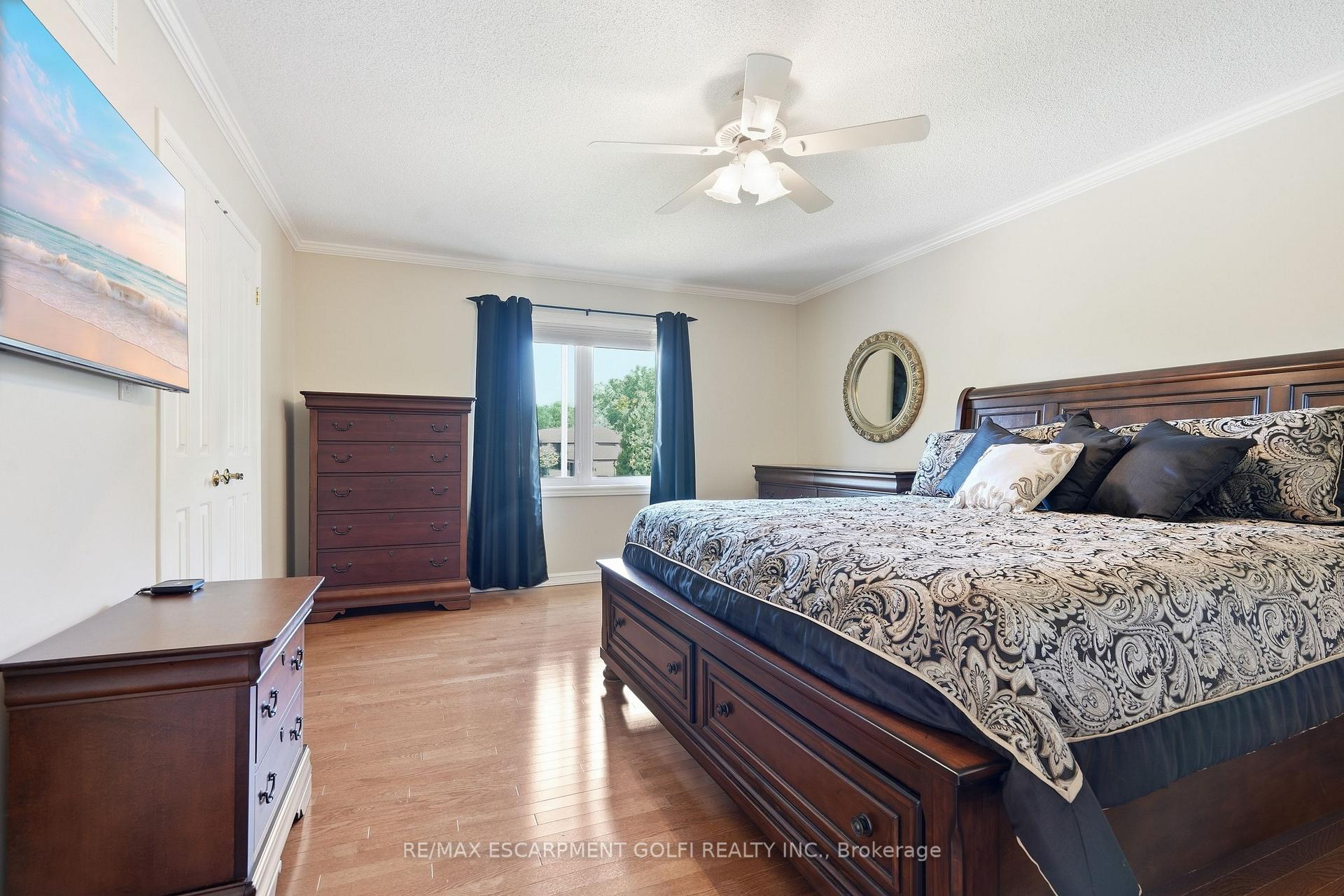 Photo 16 of 40 Dalemere Crescent, St. Catharines, Martindale Pond — HOMEH