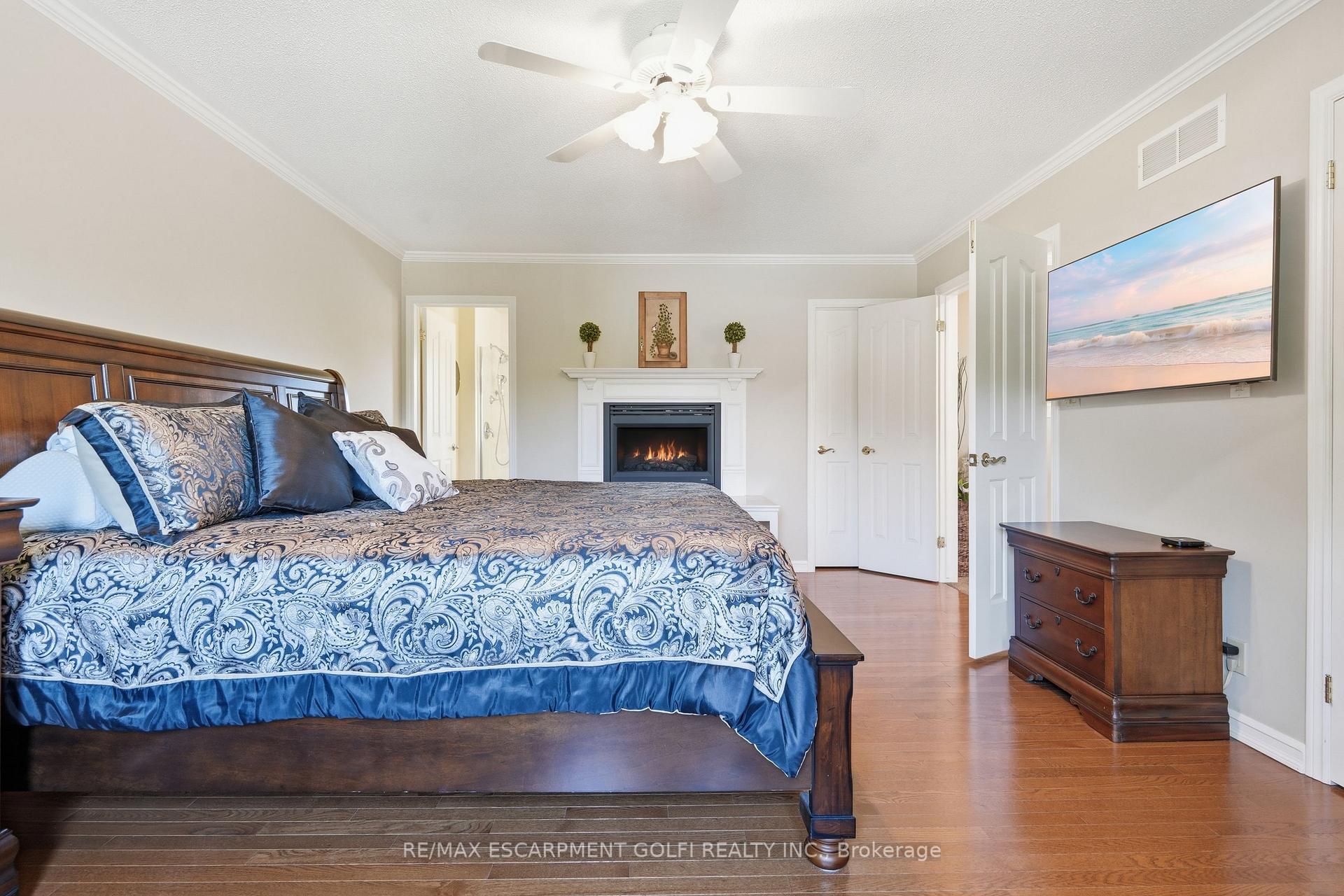 Photo 17 of 40 Dalemere Crescent, St. Catharines, Martindale Pond — HOMEH