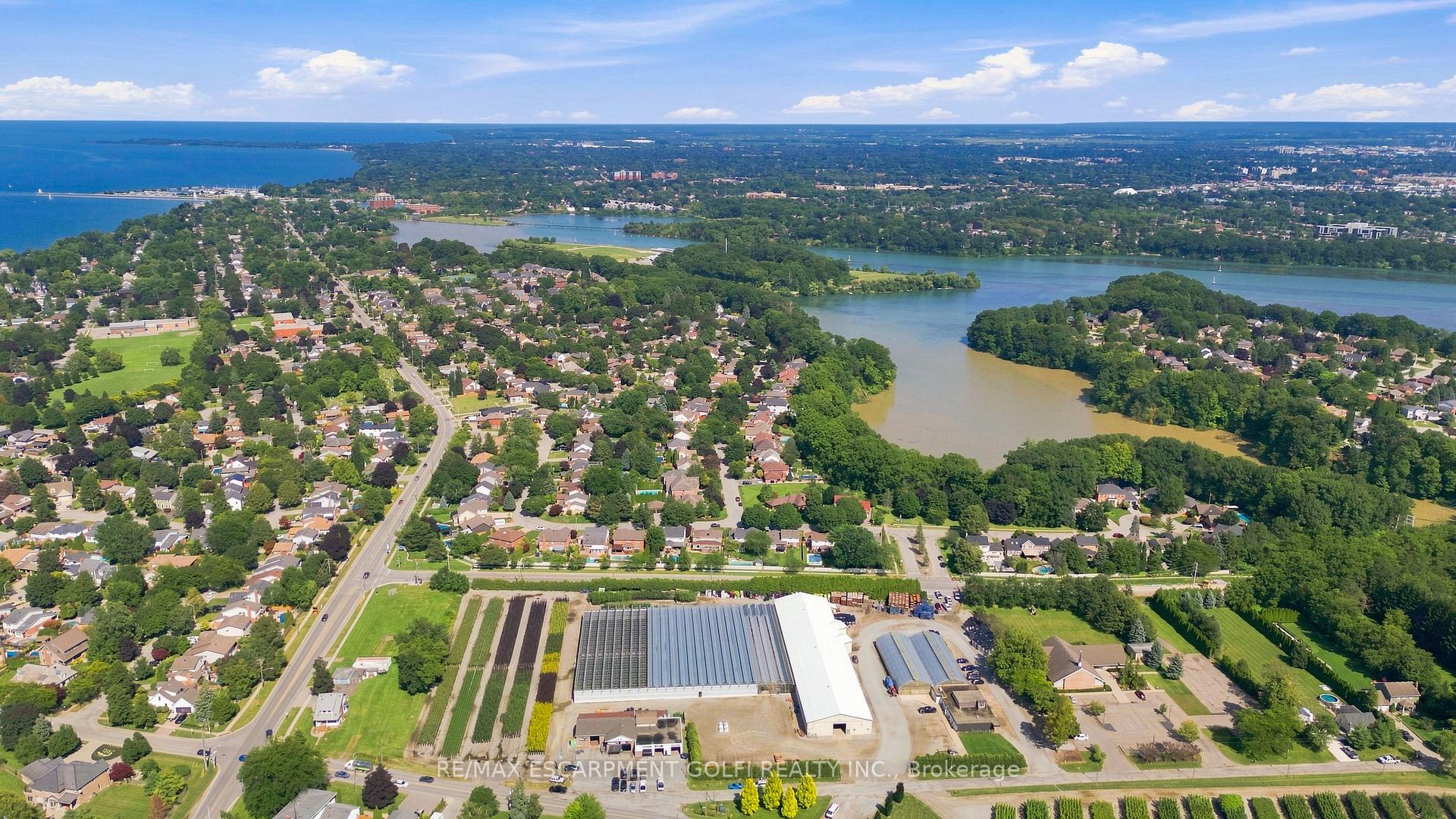 Photo 30 of 40 Dalemere Crescent, St. Catharines, Martindale Pond — HOMEH
