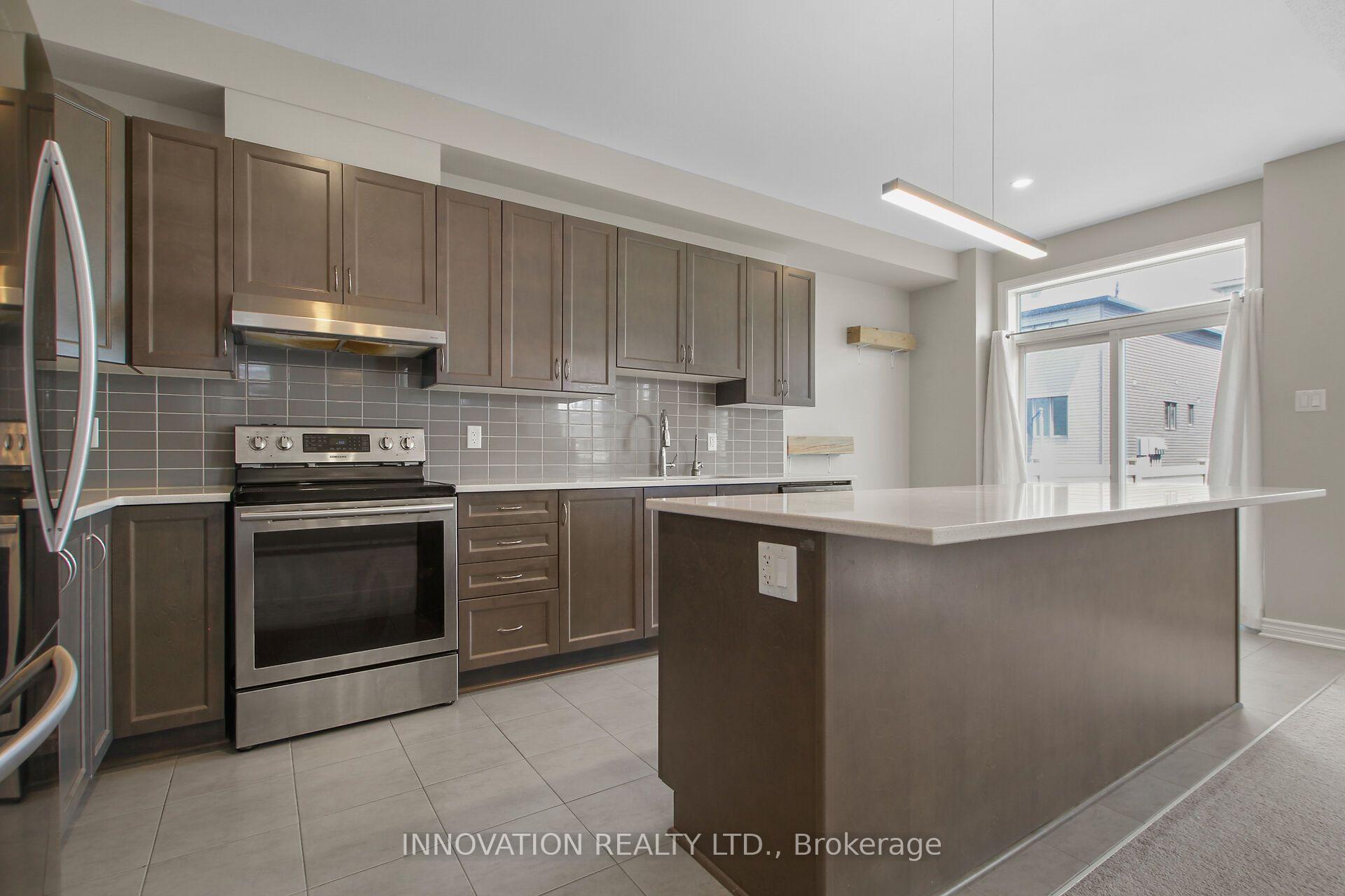 Photo 11 of 210 Bandelier Way, Ottawa, Stittsville (North) — HOMEH