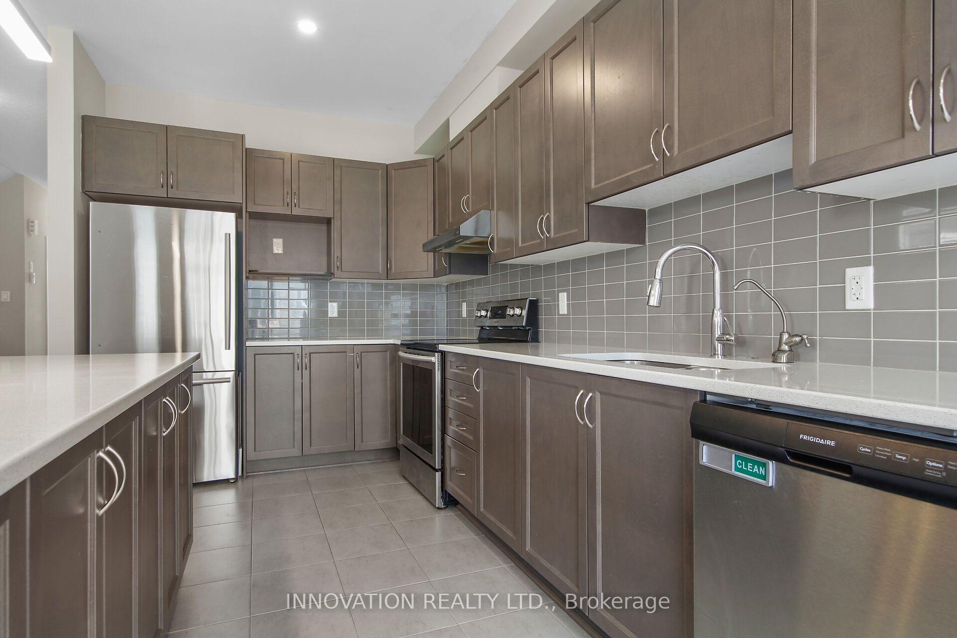 Photo 12 of 210 Bandelier Way, Ottawa, Stittsville (North) — HOMEH