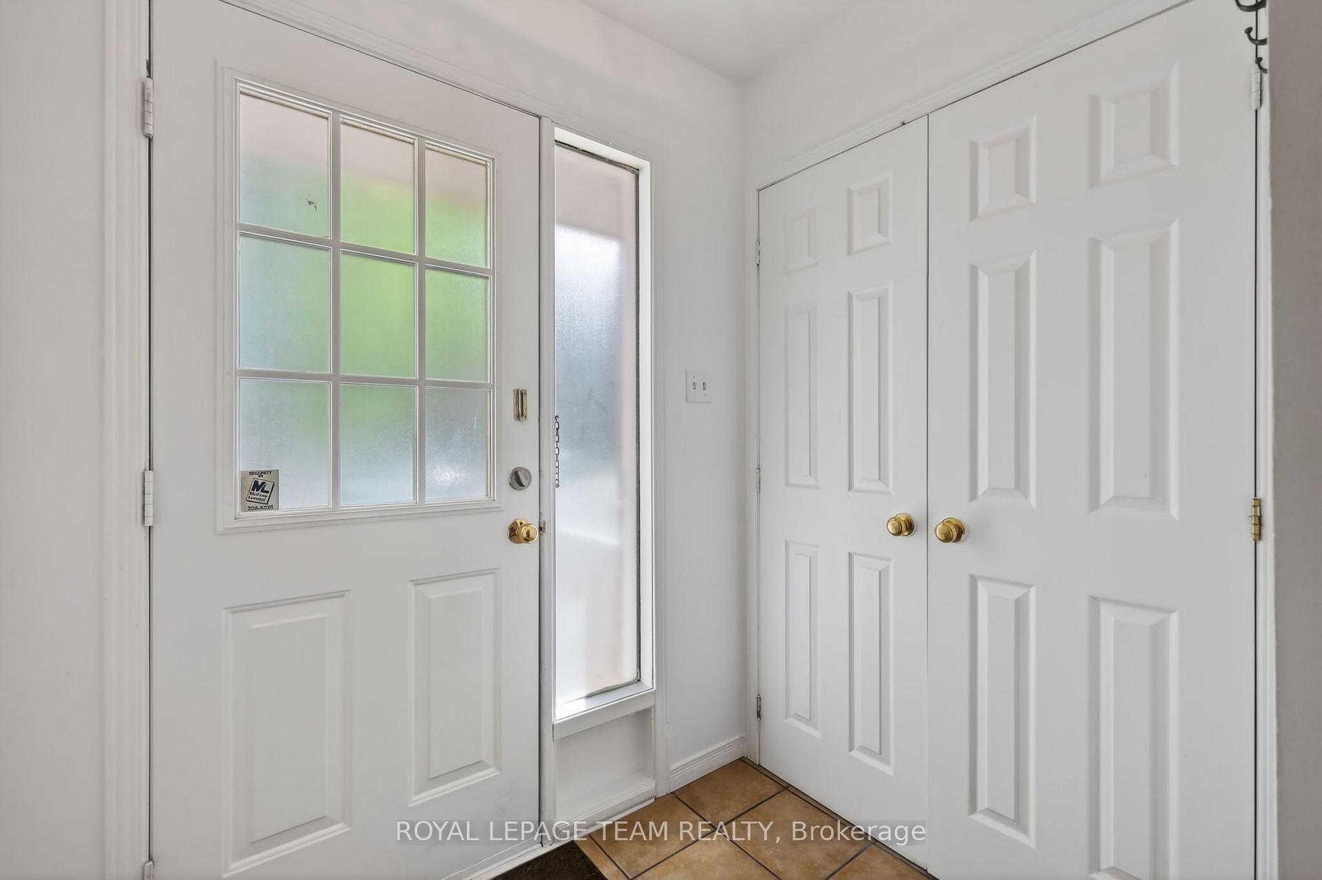 Photo 5 of 4 Mill Hill Road, Ottawa, Westcliffe Estates — HOMEH
