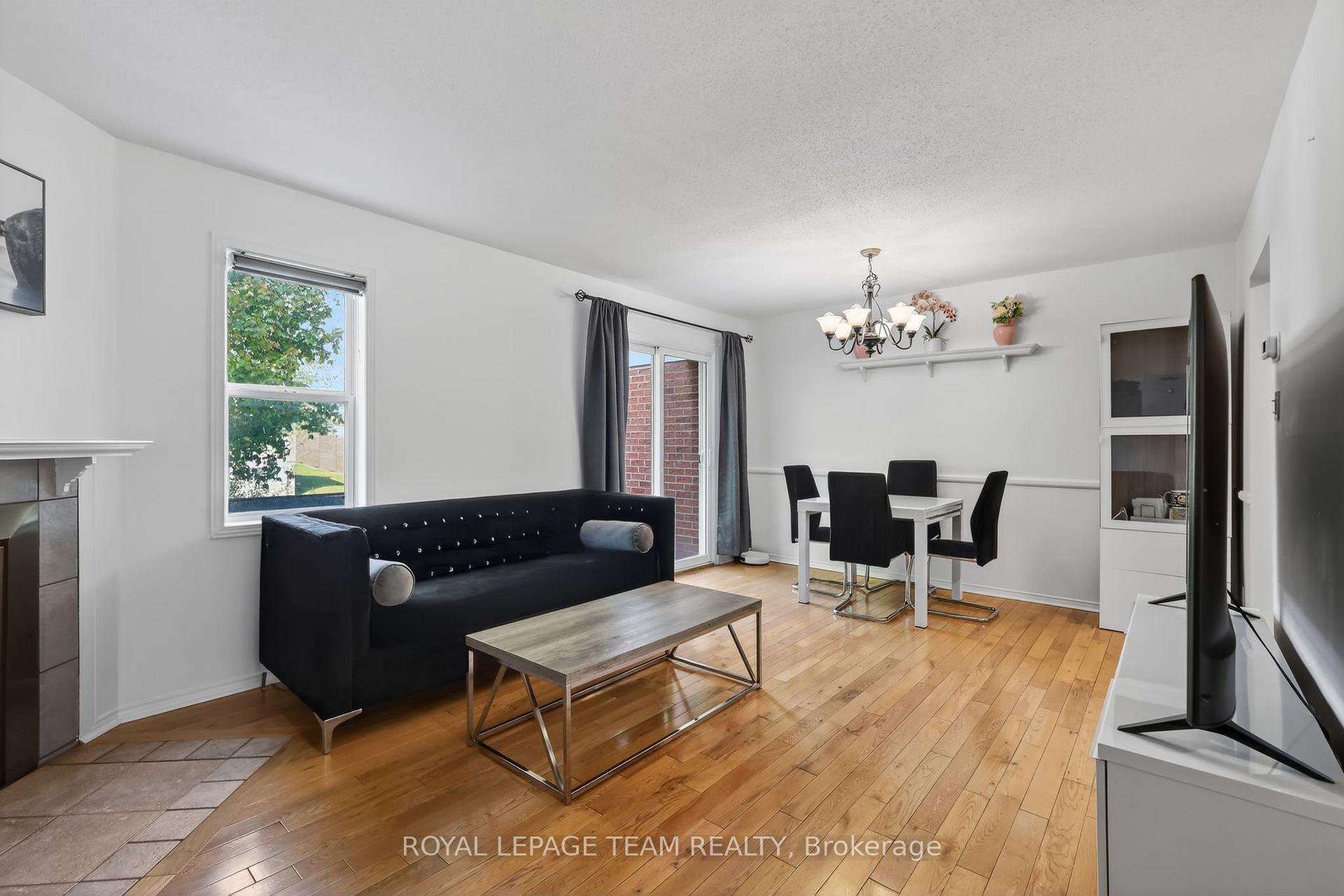 Photo 13 of 4 Mill Hill Road, Ottawa, Westcliffe Estates — HOMEH