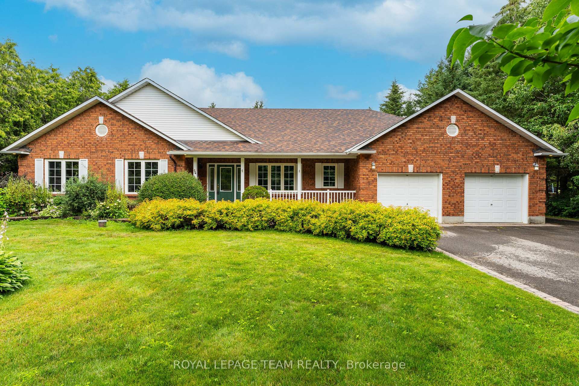 Photo 1 of 6543 Wheatfield Crescent, Ottawa, Greely — HOMEH