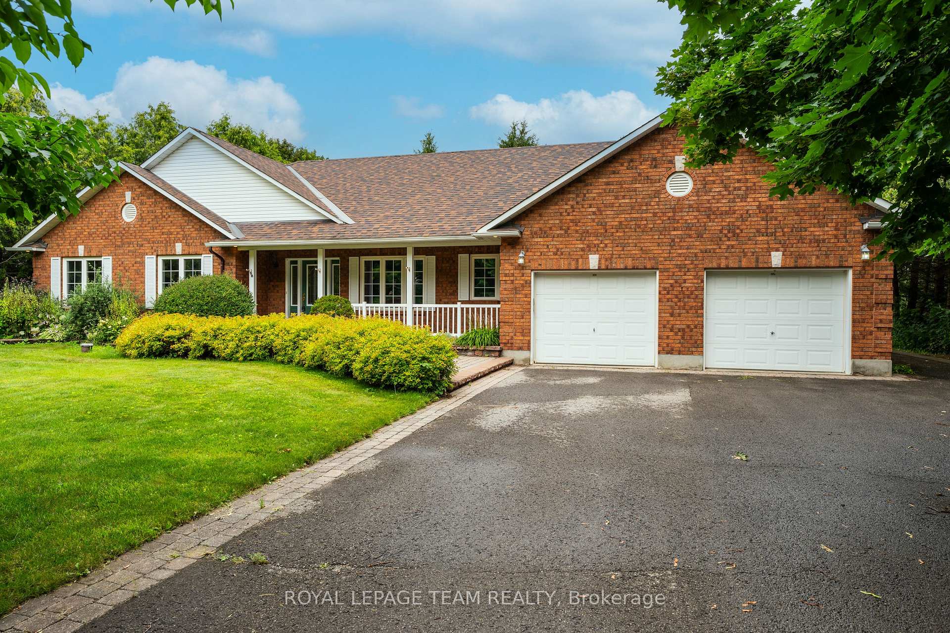 Photo 2 of 6543 Wheatfield Crescent, Ottawa, Greely — HOMEH