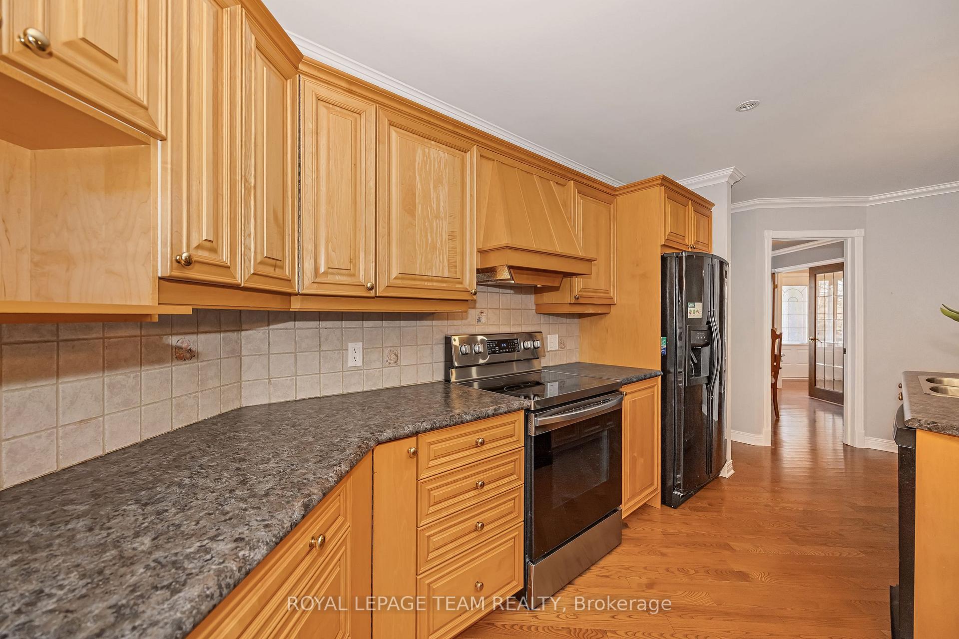 Photo 15 of 6543 Wheatfield Crescent, Ottawa, Greely — HOMEH