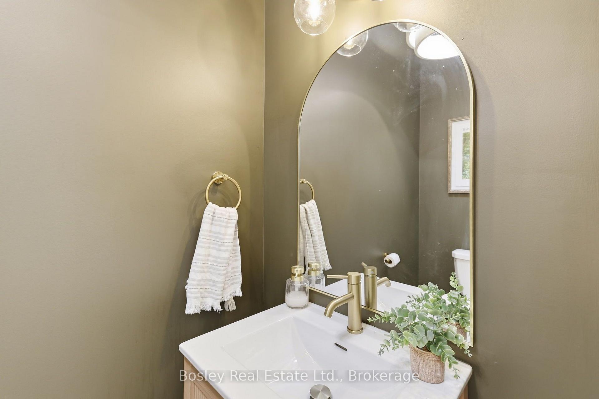 Photo 6 of 171 Sugar Maple Street, Blue Mountains — HOMEH