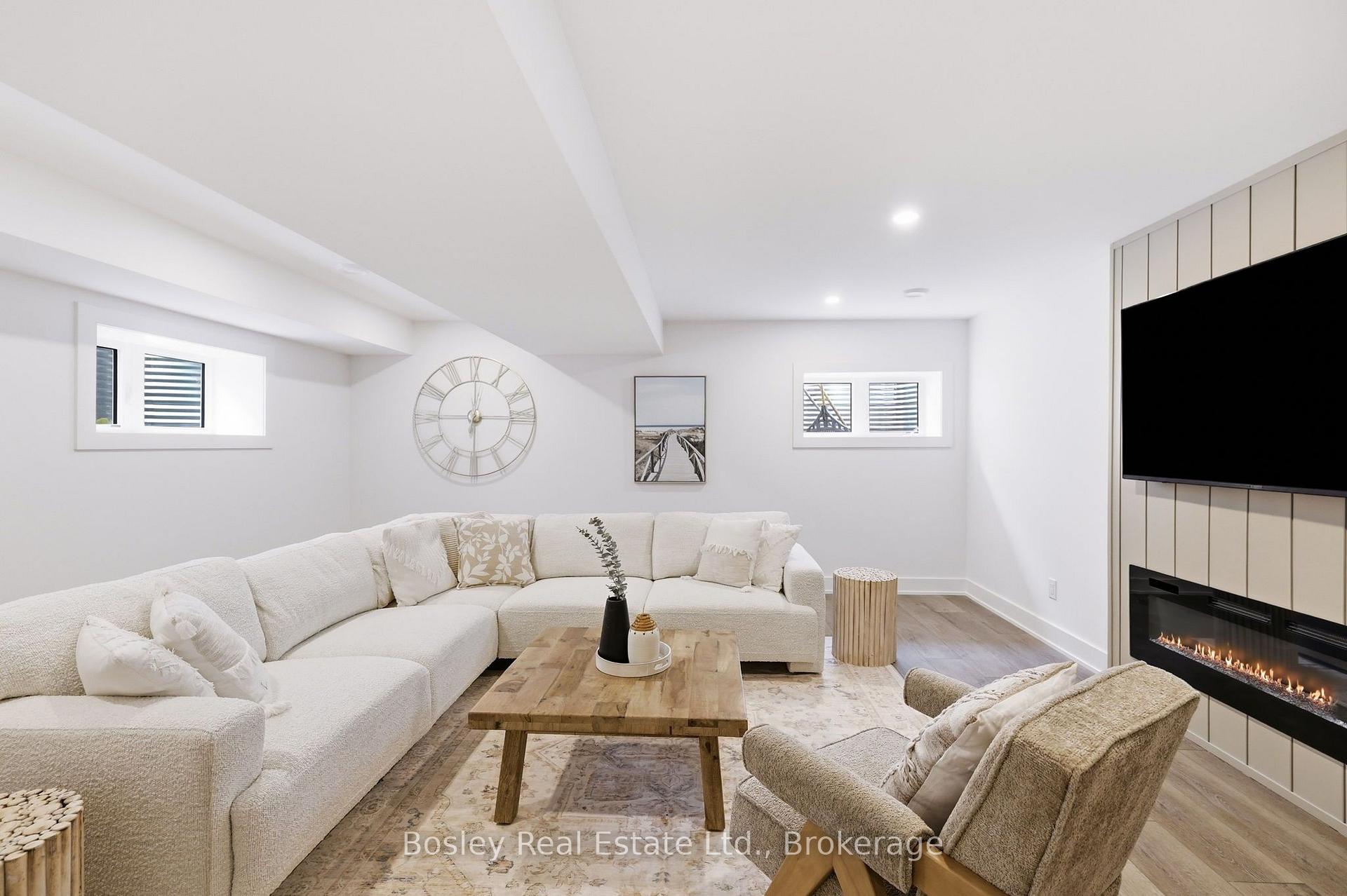 Photo 35 of 171 Sugar Maple Street, Blue Mountains — HOMEH