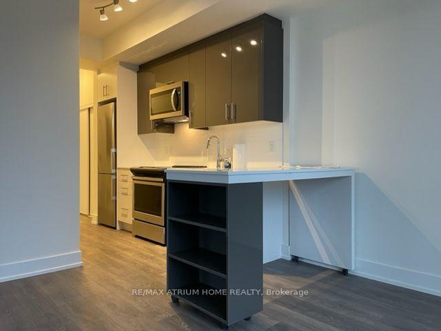Photo of Unit 1506, 180 Fairview Mall Drive