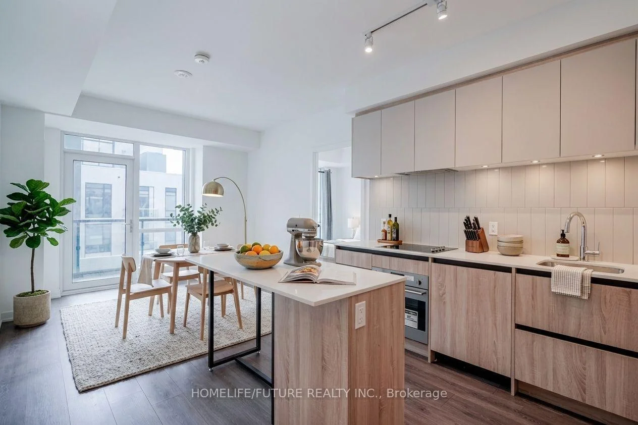 Photo 6 of Unit 1202, 7950 Bathurst Street, Vaughan, Beverley Glen — HOMEH
