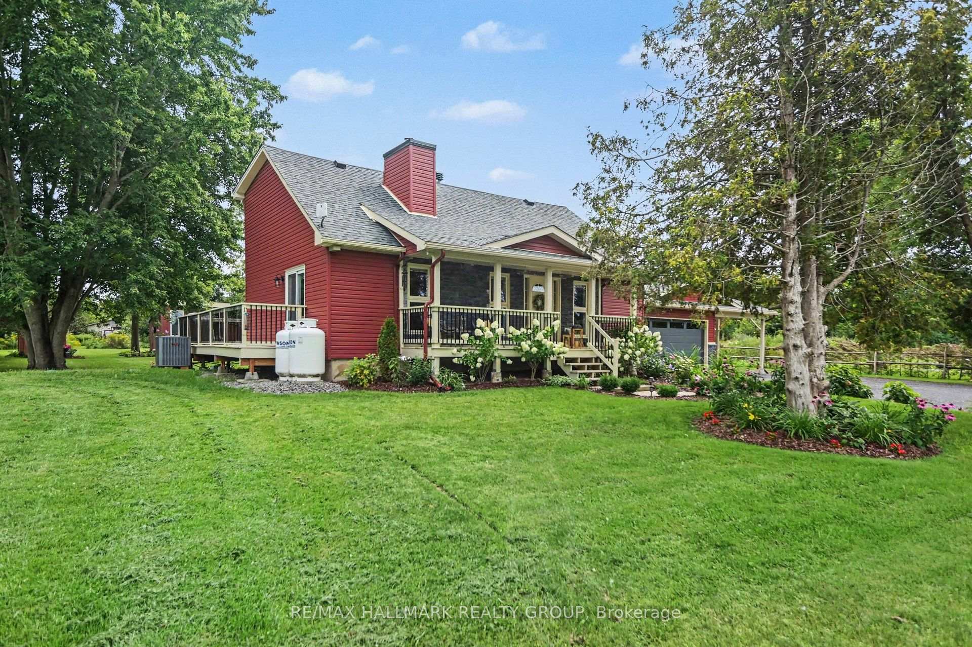 Photo 2 of 908 County 18 Road, North Grenville, North Grenville Twp (Kemptville South) — HOMEH