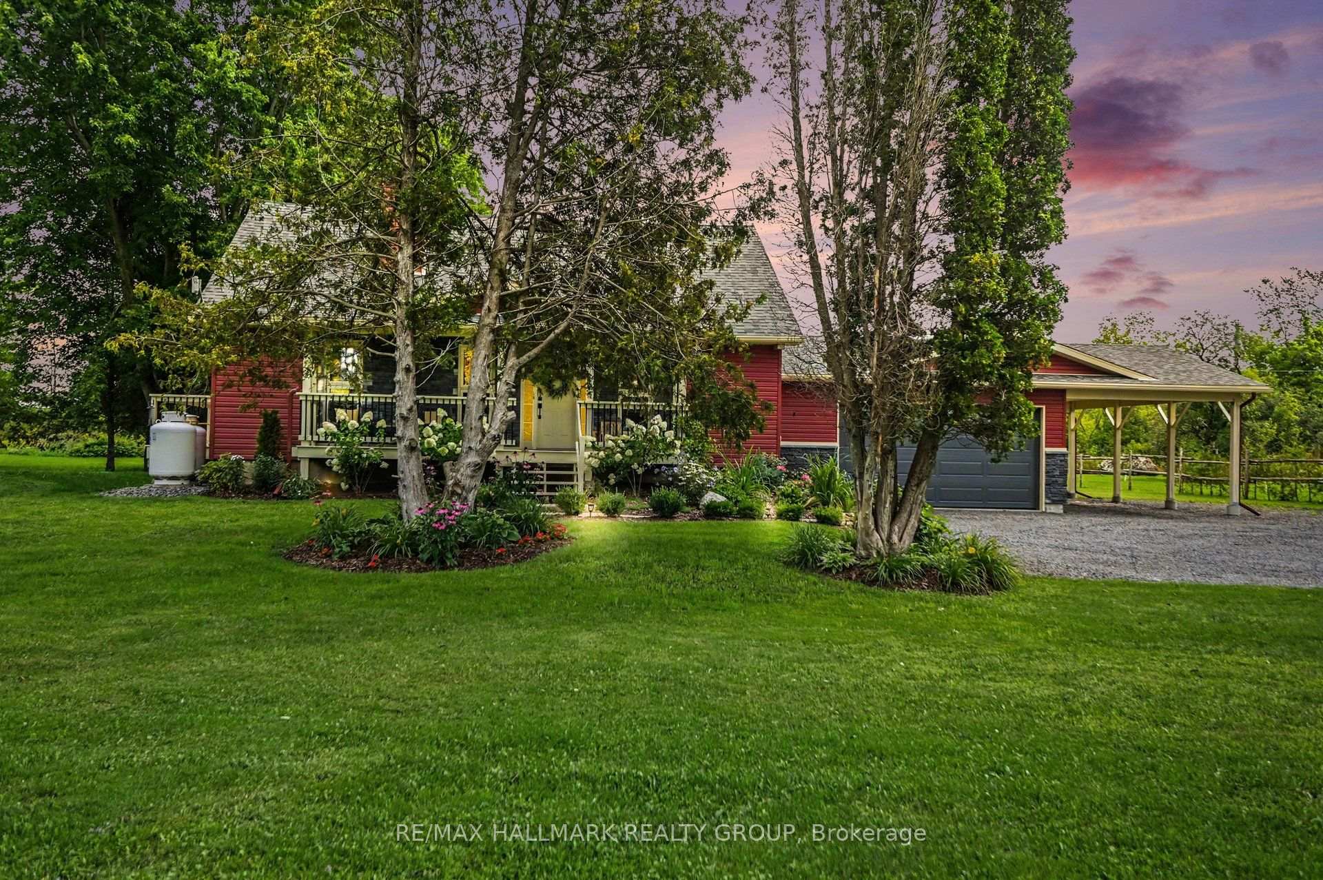 Photo 3 of 908 County 18 Road, North Grenville, North Grenville Twp (Kemptville South) — HOMEH
