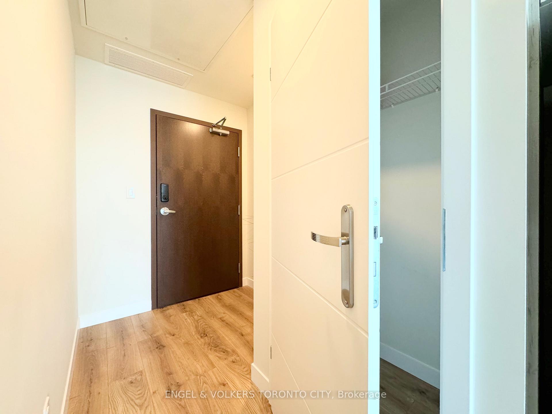 Photo 4 of Unit 2605, 60 Frederick Street, Kitchener, Civic Centre — HOMEH