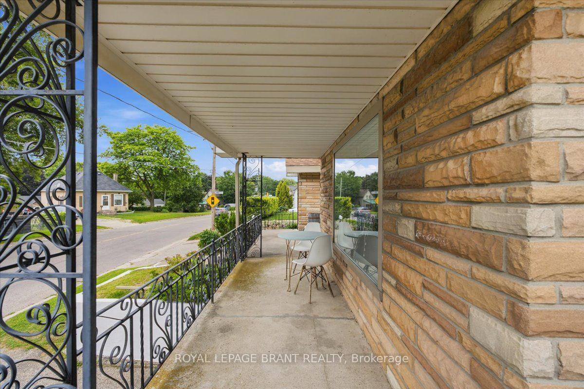 Photo 5 of 12 Tillson Street, Tillsonburg — HOMEH