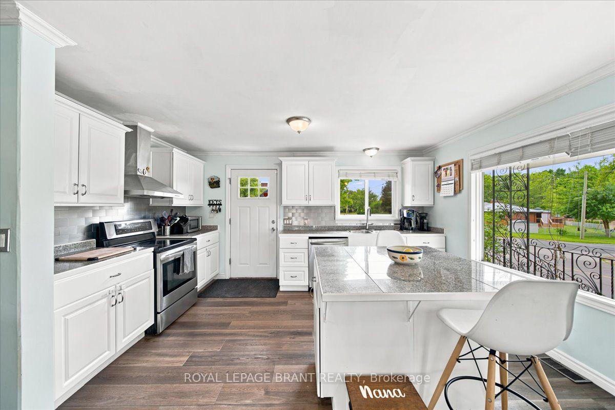 Photo 9 of 12 Tillson Street, Tillsonburg — HOMEH
