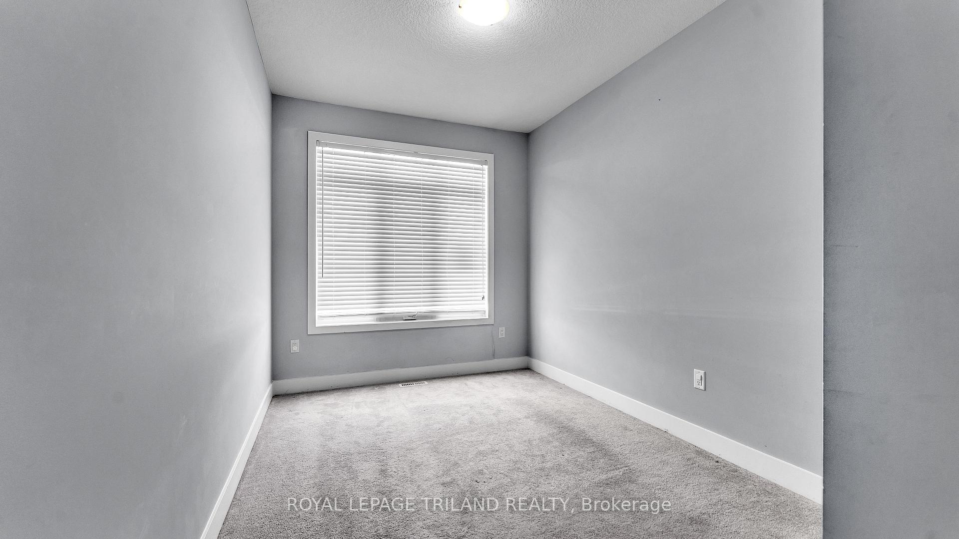 Photo 7 of 2284 Evans Boulevard, London, South U — HOMEH
