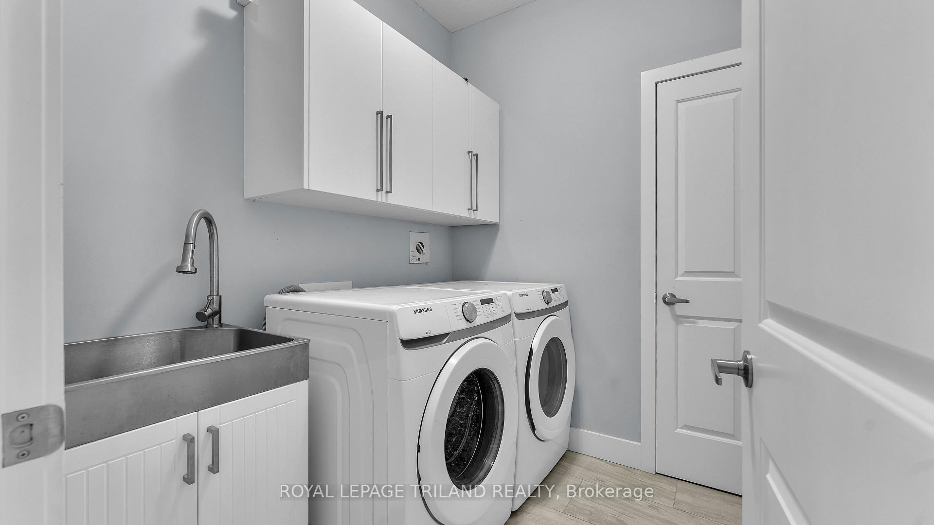 Photo 9 of 2284 Evans Boulevard, London, South U — HOMEH