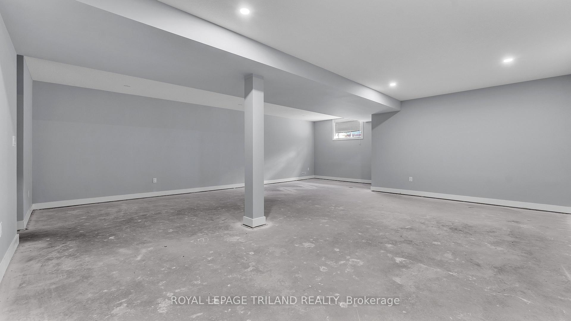 Photo 19 of 2284 Evans Boulevard, London, South U — HOMEH