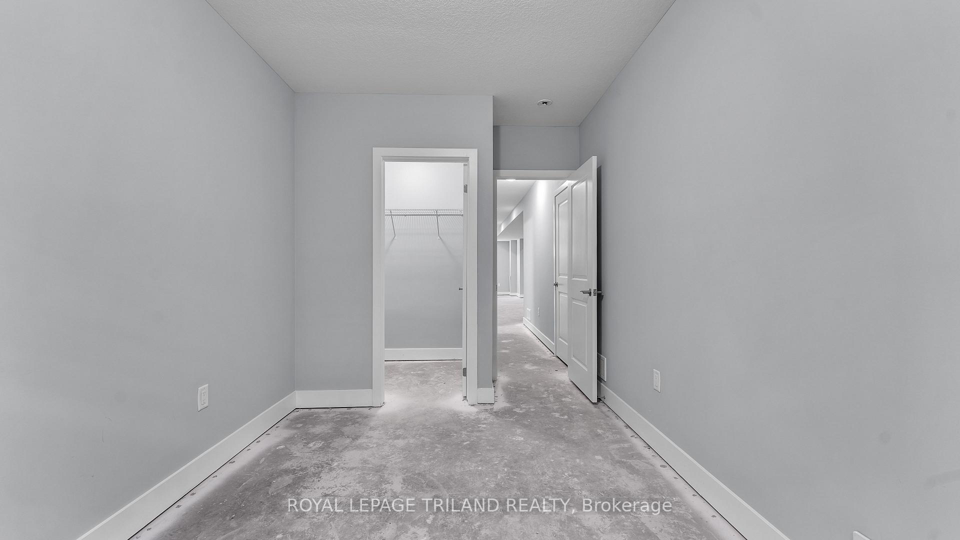 Photo 23 of 2284 Evans Boulevard, London, South U — HOMEH
