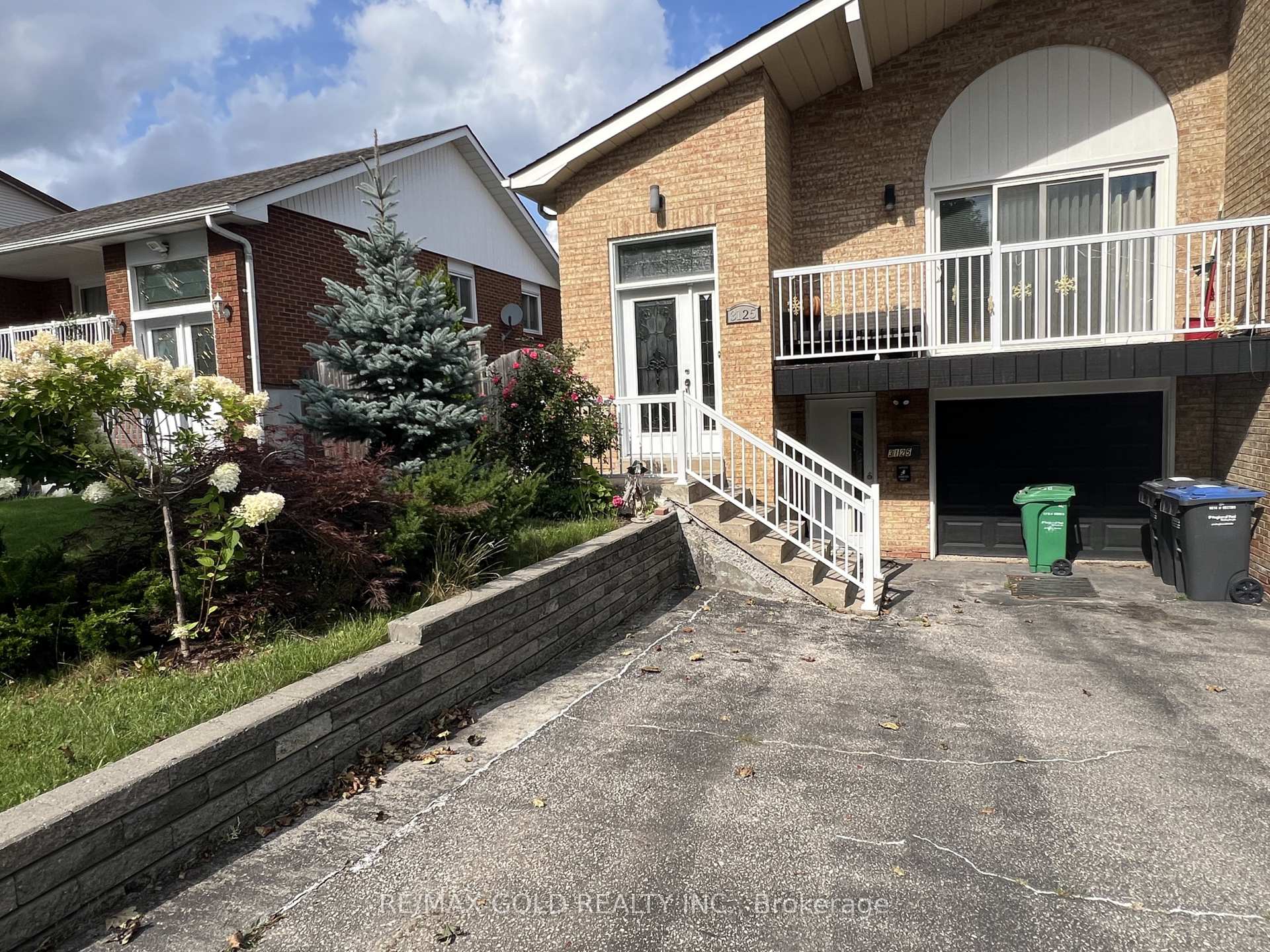 Photo 4 of Unit Lower, 3125 Lednier Terrace, Mississauga, Applewood — HOMEH