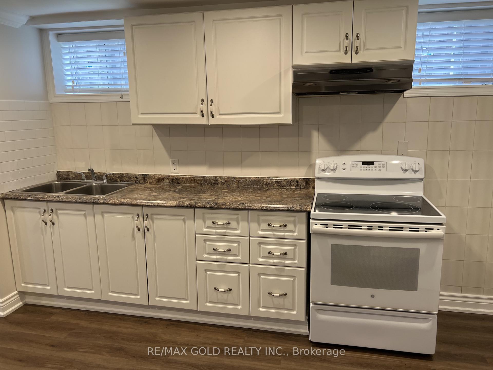 Photo 8 of Unit Lower, 3125 Lednier Terrace, Mississauga, Applewood — HOMEH