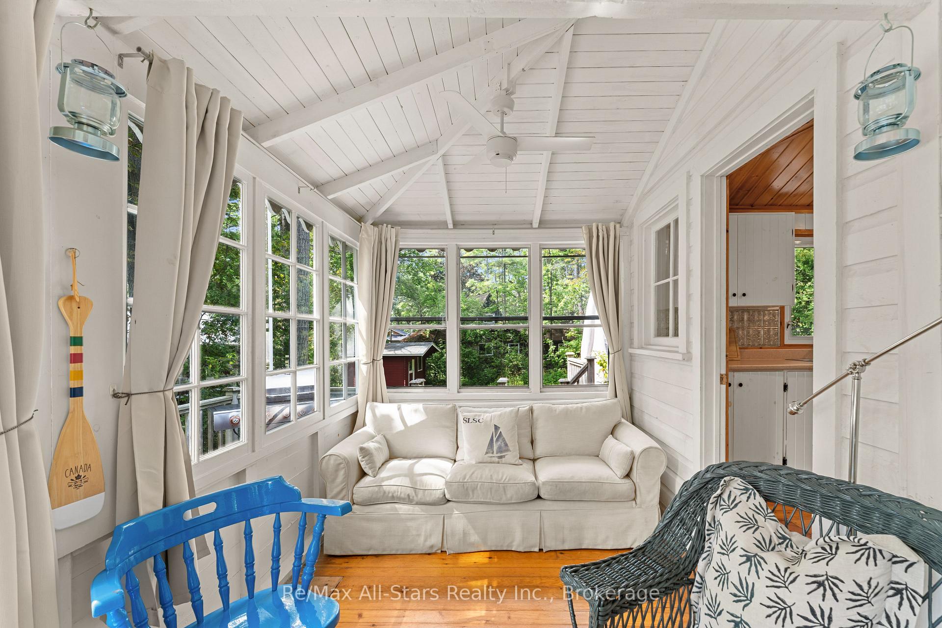 Photo 11 of 21 Third Street, Kawartha Lakes, Fenelon — HOMEH