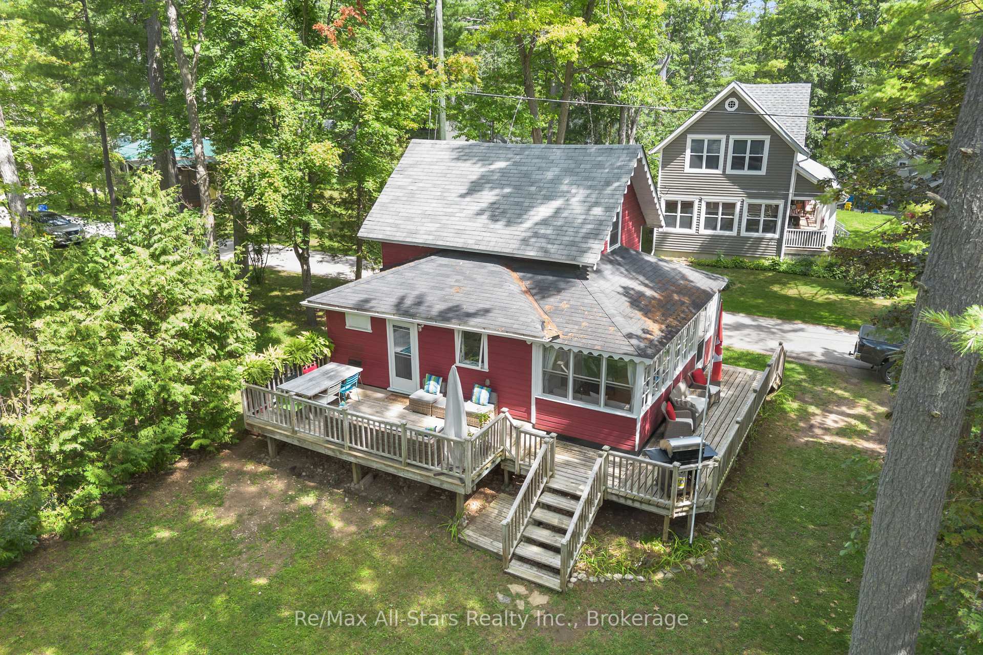 Photo 35 of 21 Third Street, Kawartha Lakes, Fenelon — HOMEH
