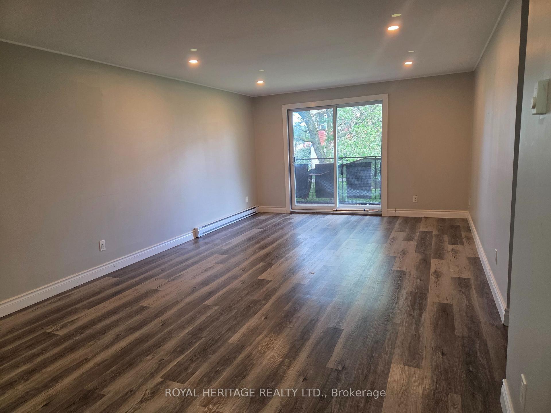 Photo 2 of Unit 208, 8800 Willoughby Drive, Niagara Falls, Chippawa — HOMEH