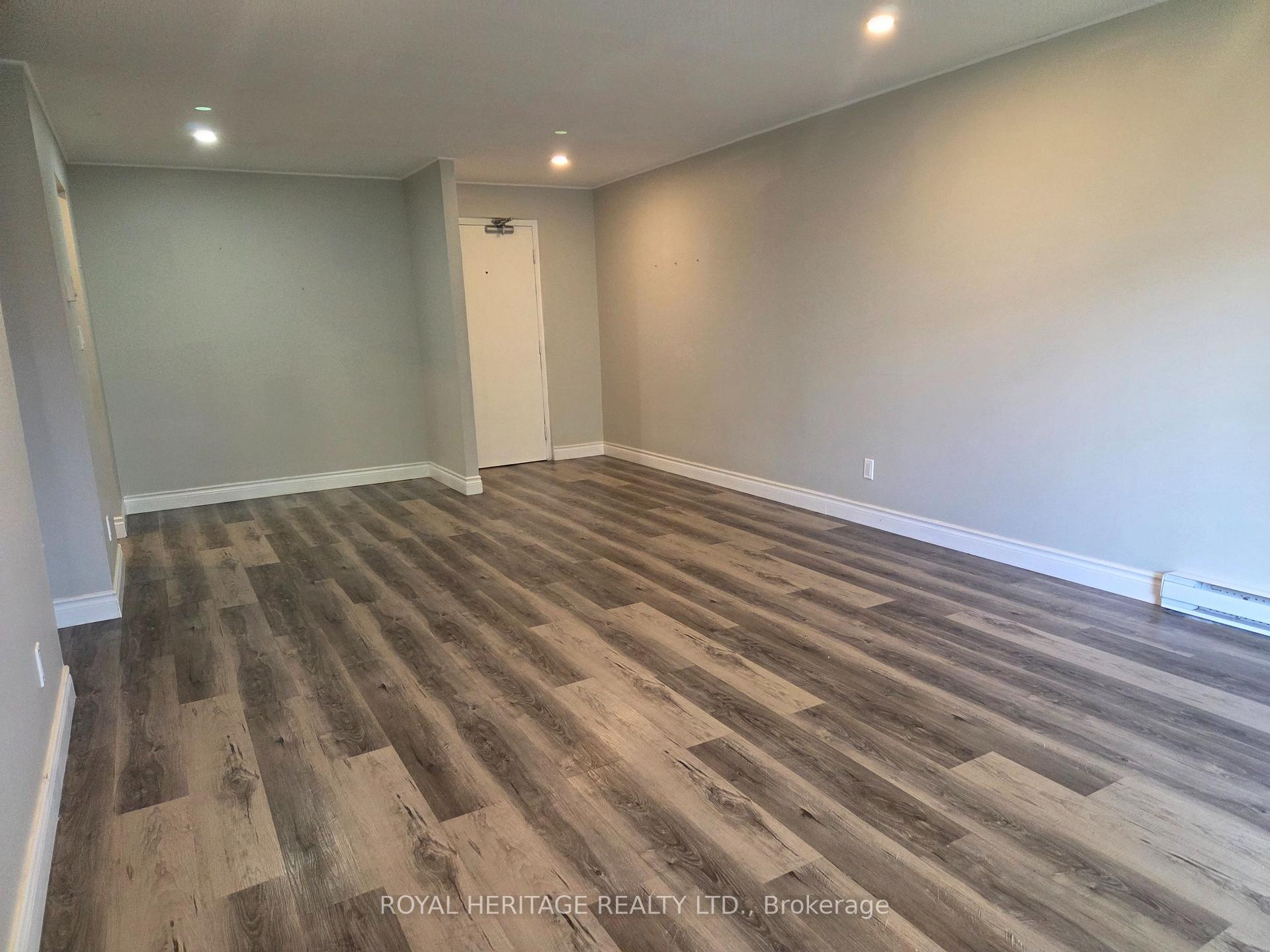 Photo 3 of Unit 208, 8800 Willoughby Drive, Niagara Falls, Chippawa — HOMEH
