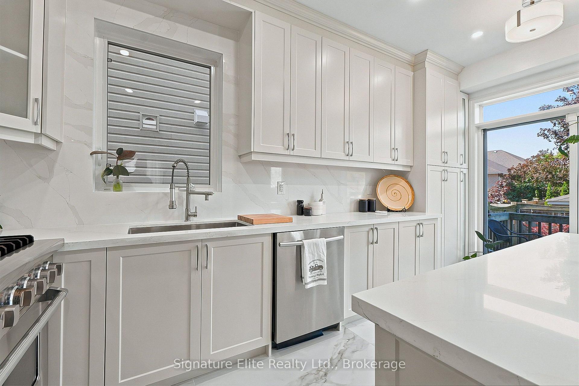Photo 18 of 151 Harbourside Drive, Whitby, Port Whitby — HOMEH